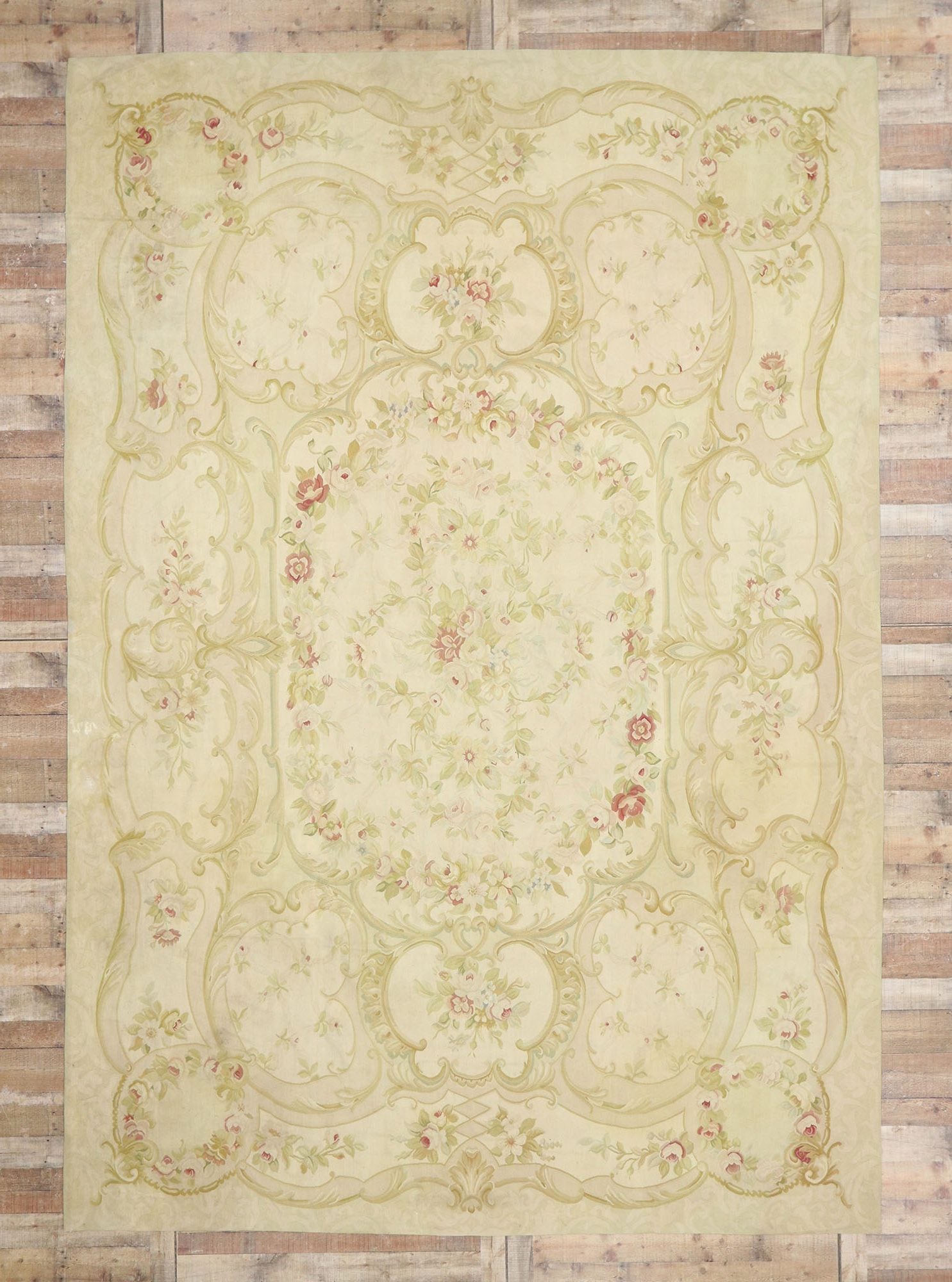 10 x 14 Vintage French Aubusson Rug 78082