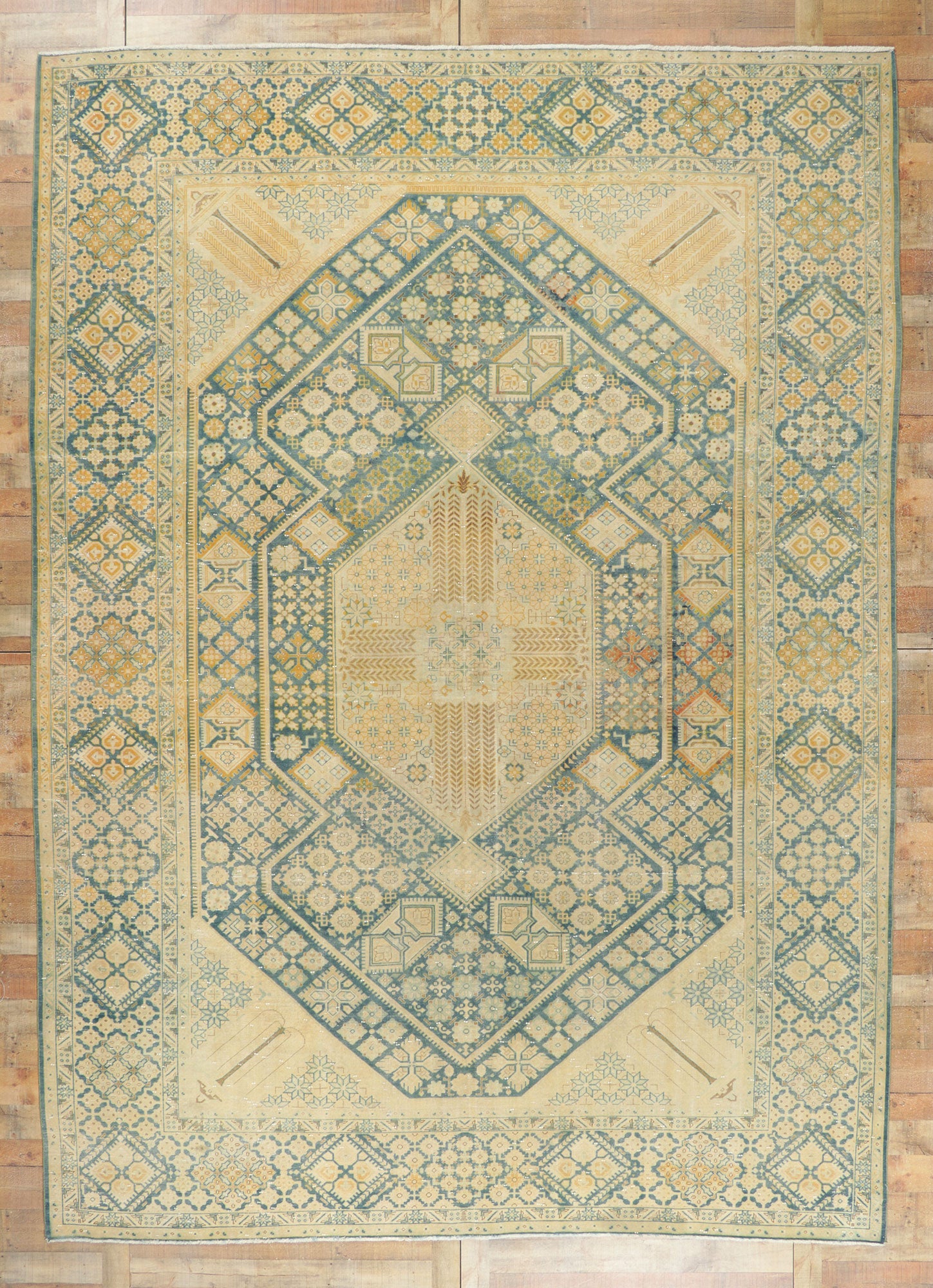 10 x 14 Vintage Persian Tabriz Rug 60997