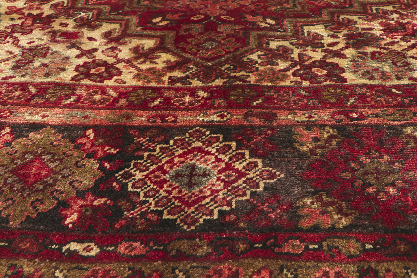 11 x 15 Vintage Persian Heriz Rug 61196