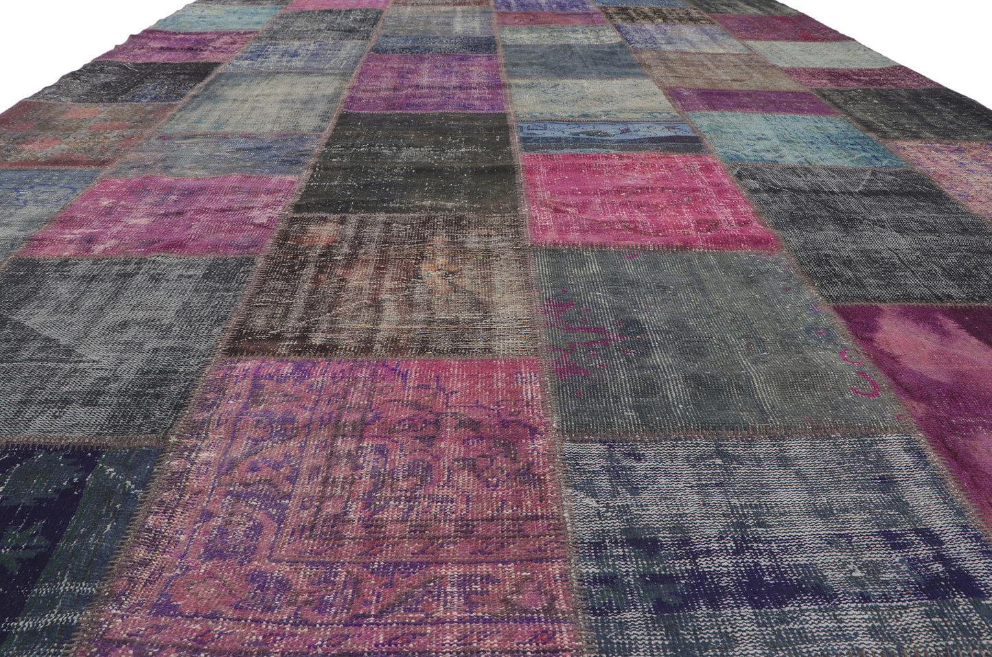 11 x 16 Vintage Purple Patchwork Rug 52130