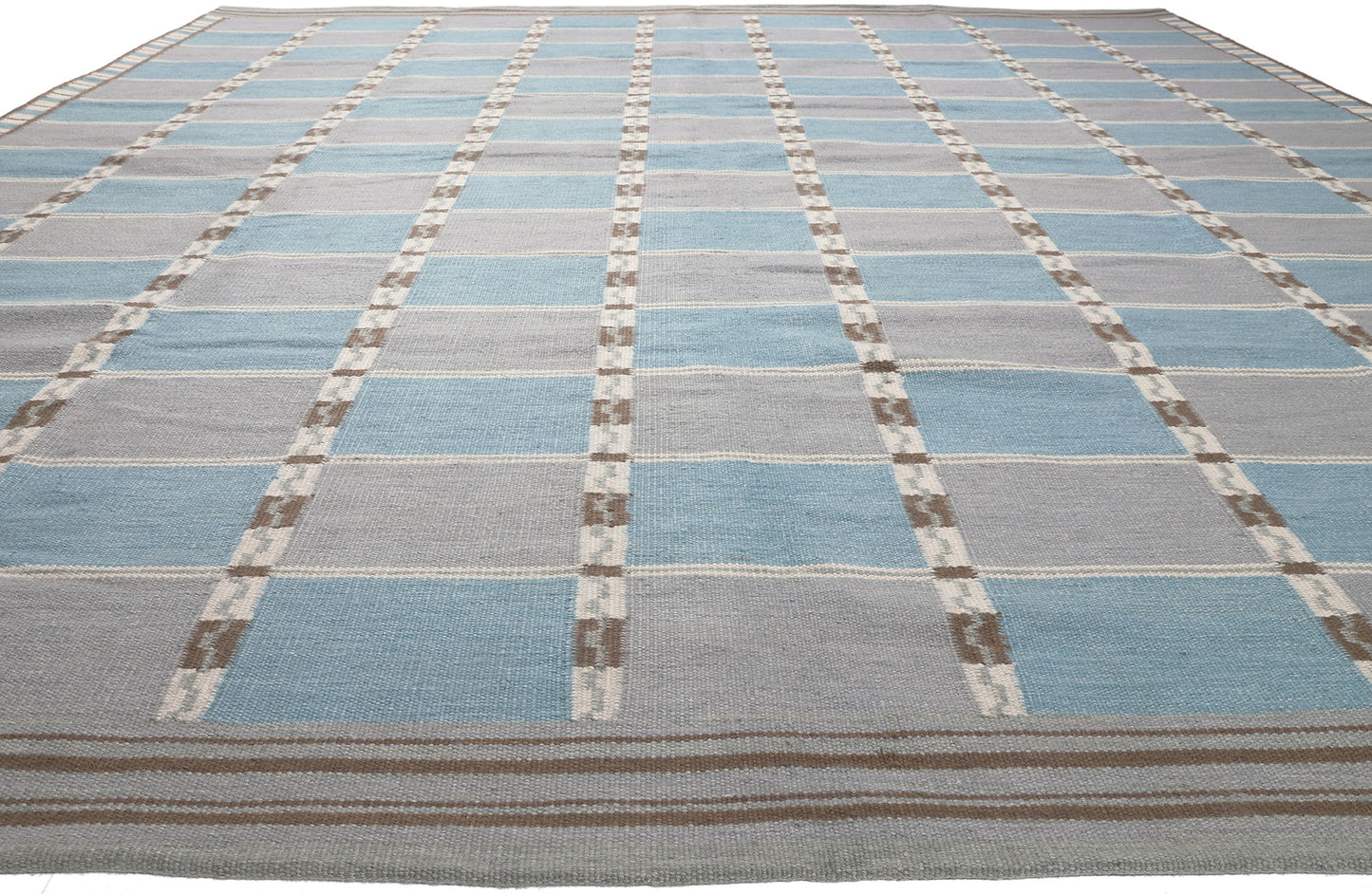 12 x 15 Swedish Inspired Kilim Rug 30938