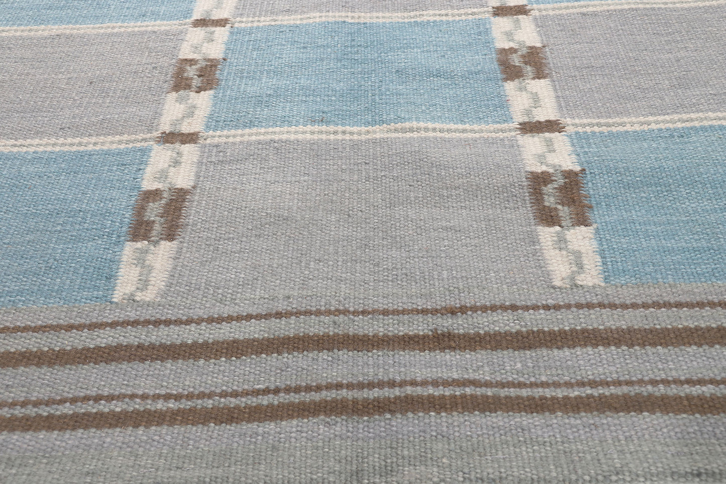 12 x 15 Swedish Inspired Kilim Rug 30938
