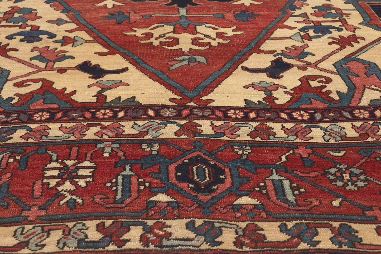 12 x 19 Antique Persian Serapi Rug 78650