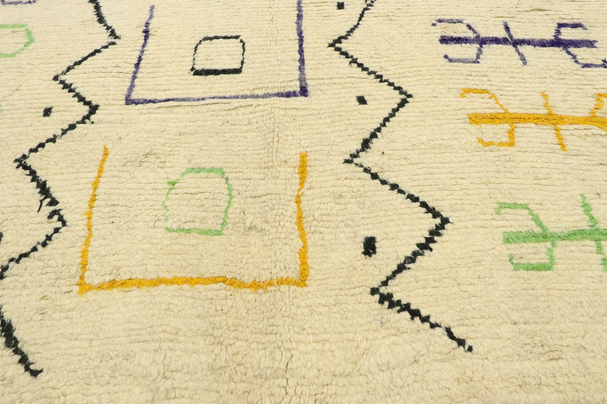 6 x 9 Vintage Moroccan Azilal Rug 20283