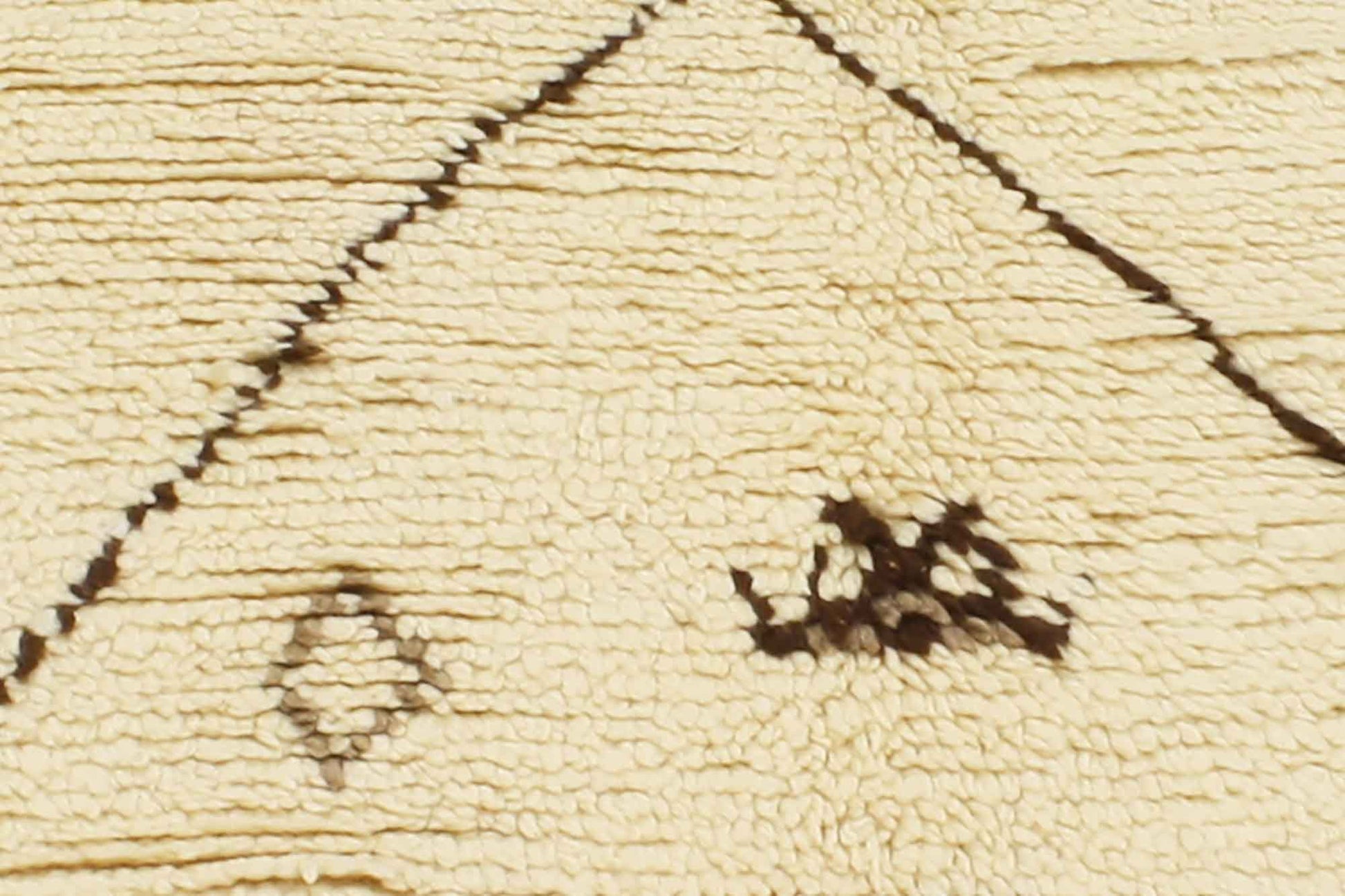 4 x 8 Vintage Moroccan Rug 20385