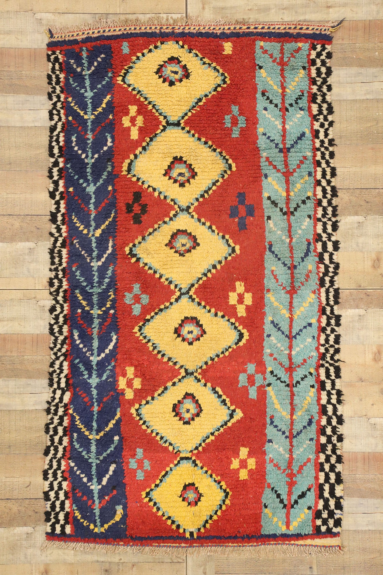 4 x 6 Vintage moroccan Rug 20445