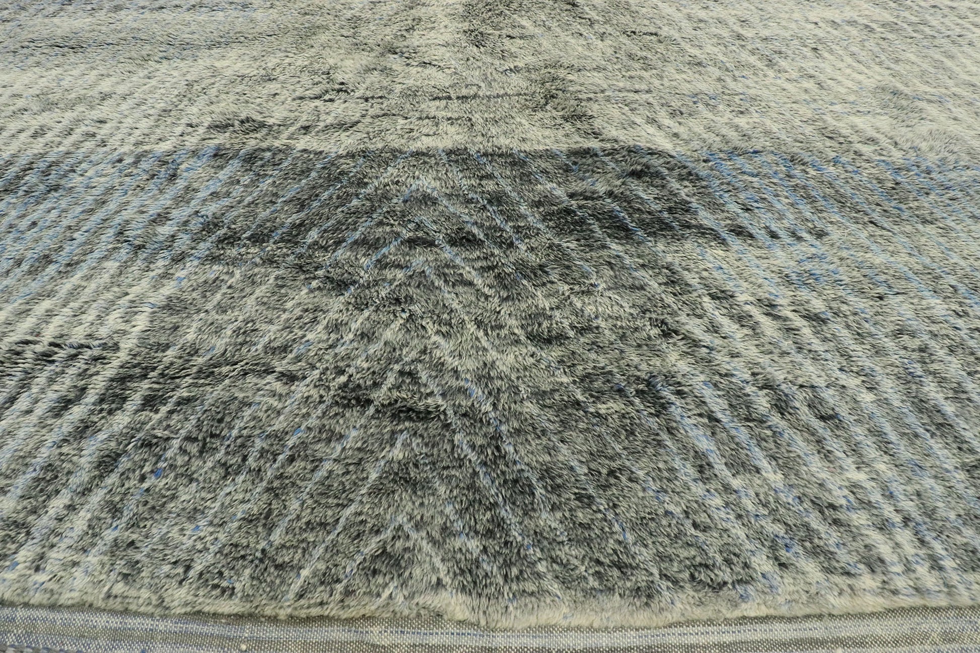 10 x 13 Contemporary Moroccan Rug 20523