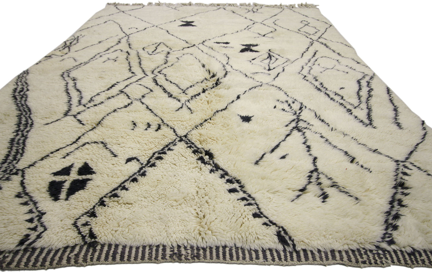 7 x 10 Vintage Moroccan Rug 20682