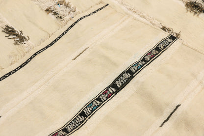 4 x 7 Vintage Kilim Rug 20823