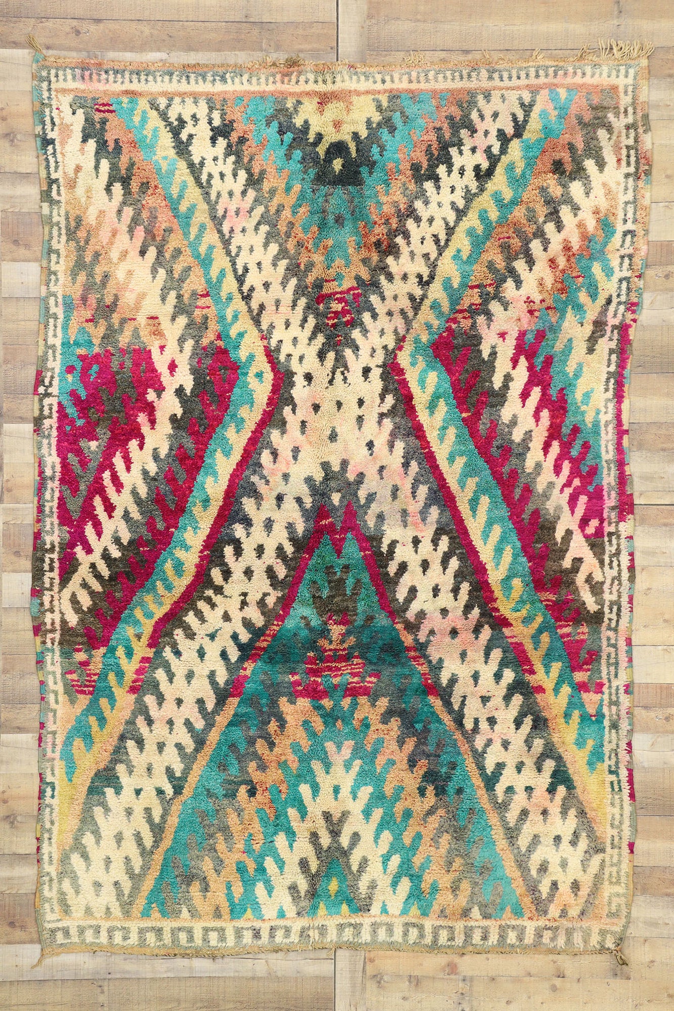 7 x 10 Vintage Moroccan Rug 20851