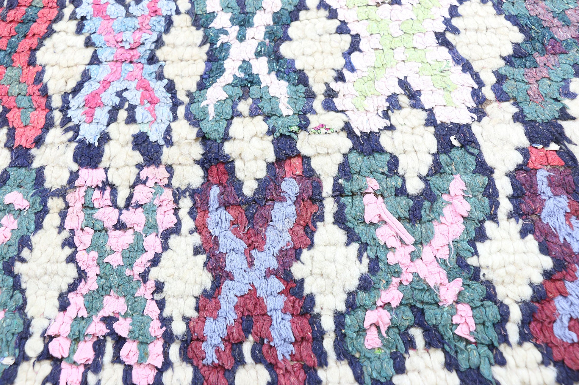 4 x 5 Vintage Moroccan Rug 20875