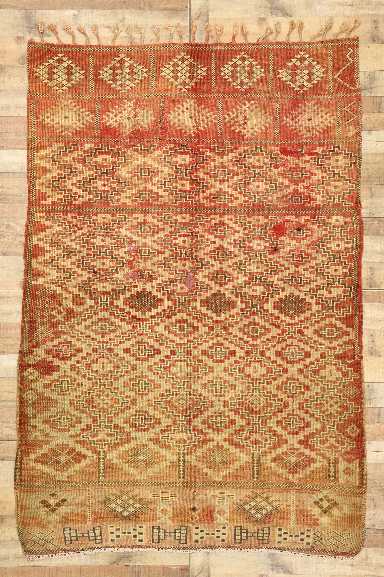 6 x 9 Vintage Moroccan Rug 20906