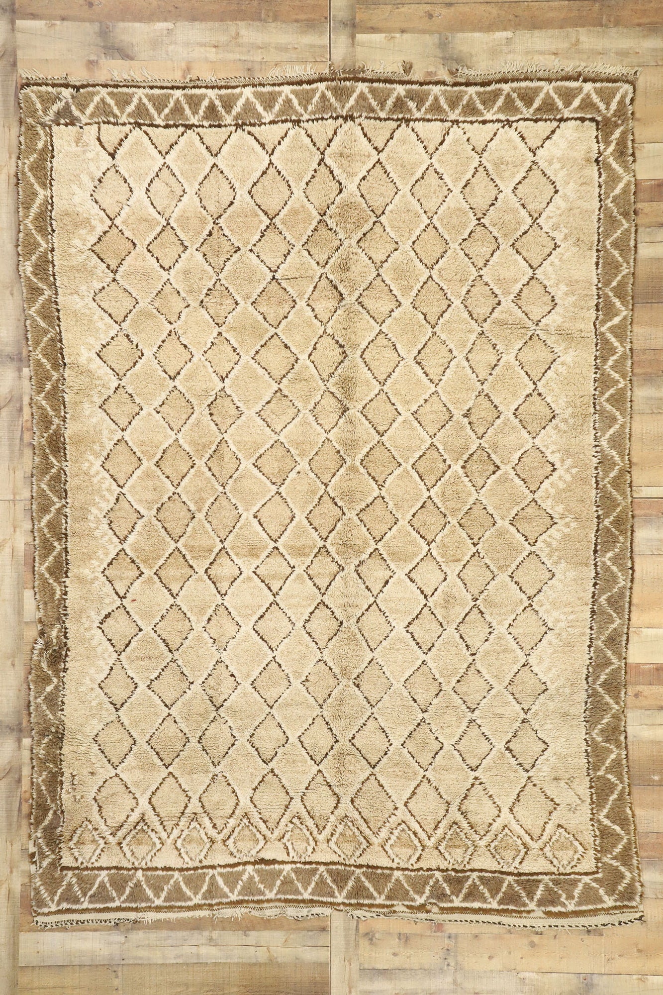 7 x 10 Vintage Moroccan Rug 20908