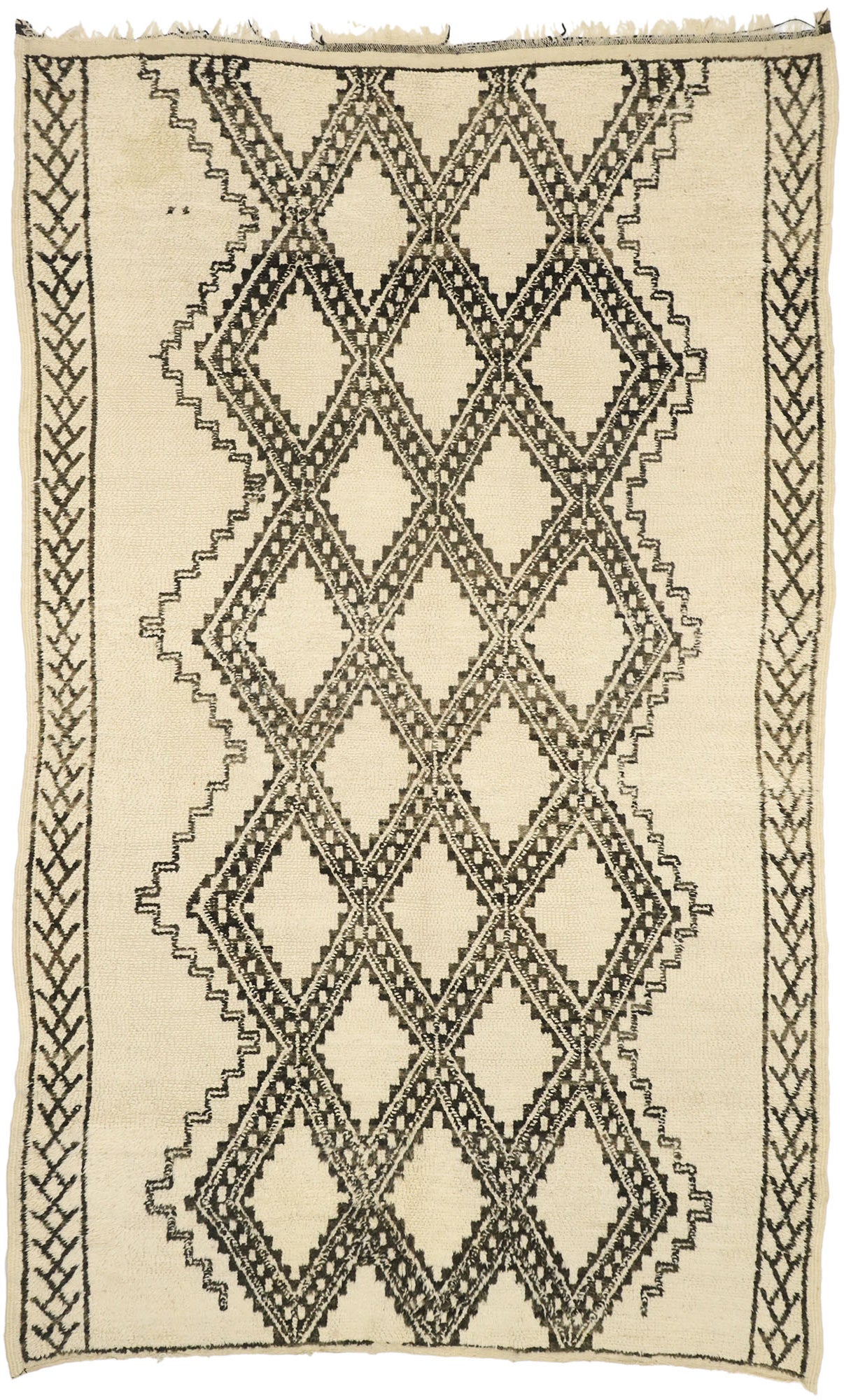 7 x 11 Vintage Moroccan Rug 20937
