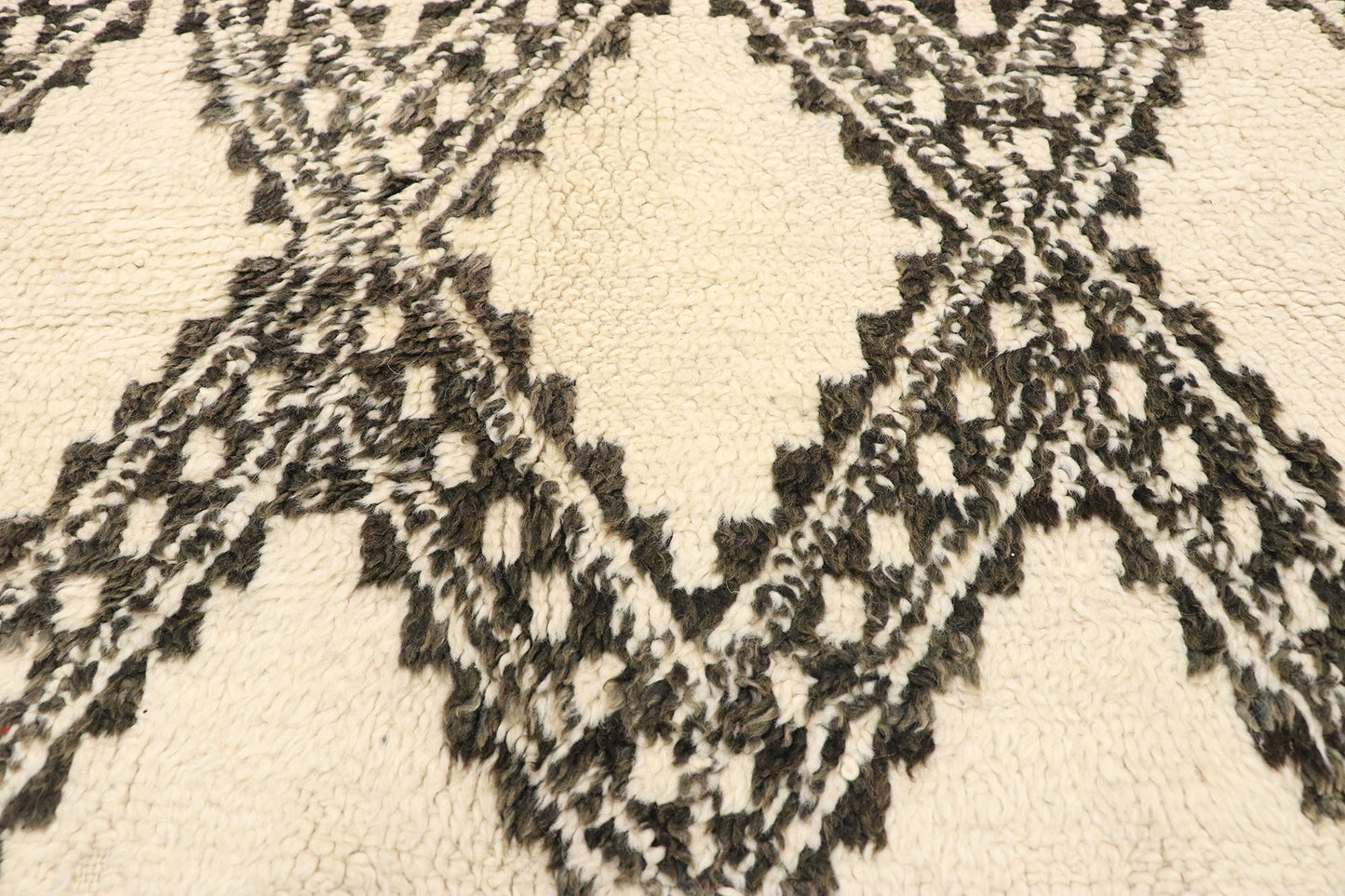 7 x 11 Vintage Moroccan Rug 20937