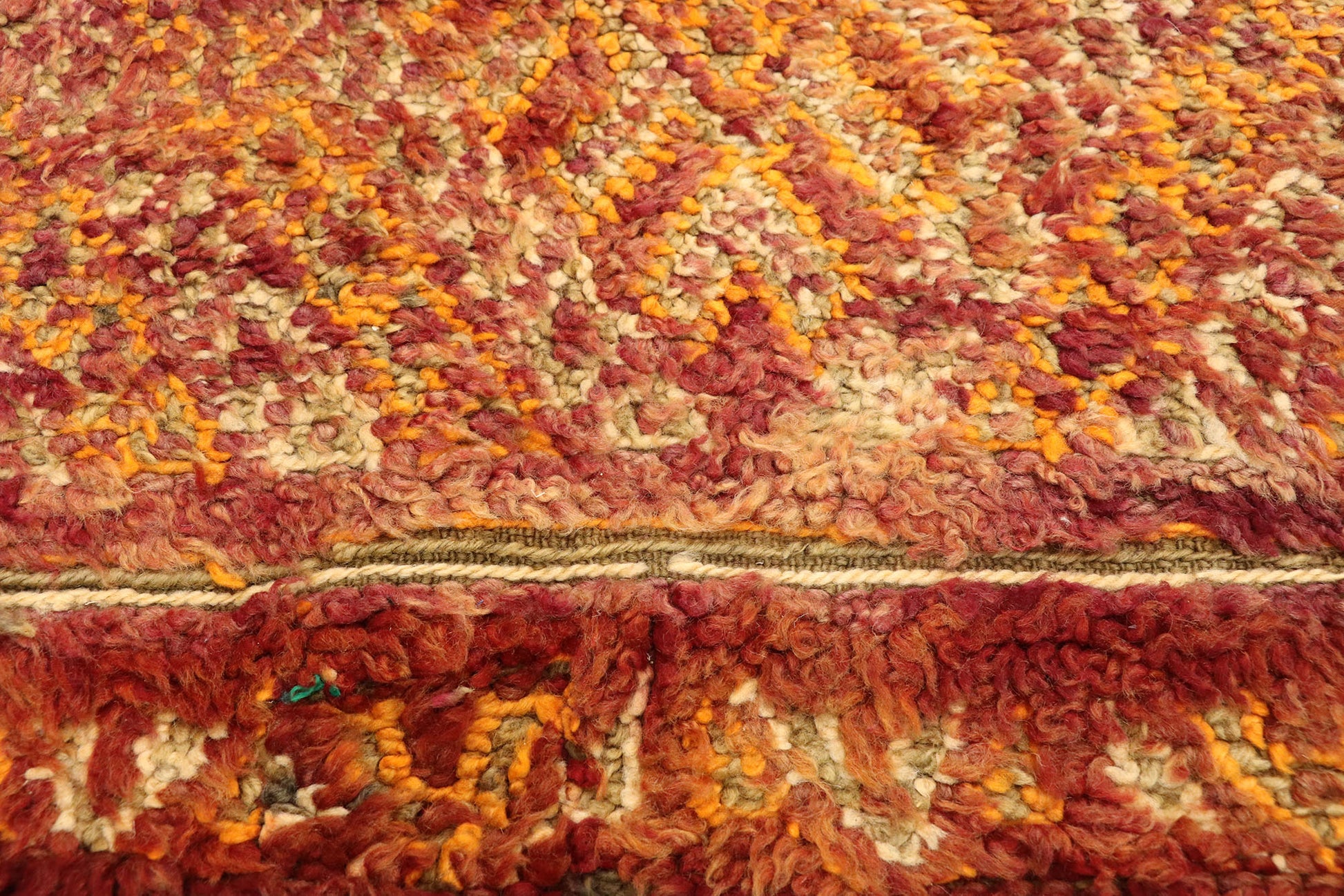 6 x 9 Vintage Beni M'Guild Moroccan Rug 20964