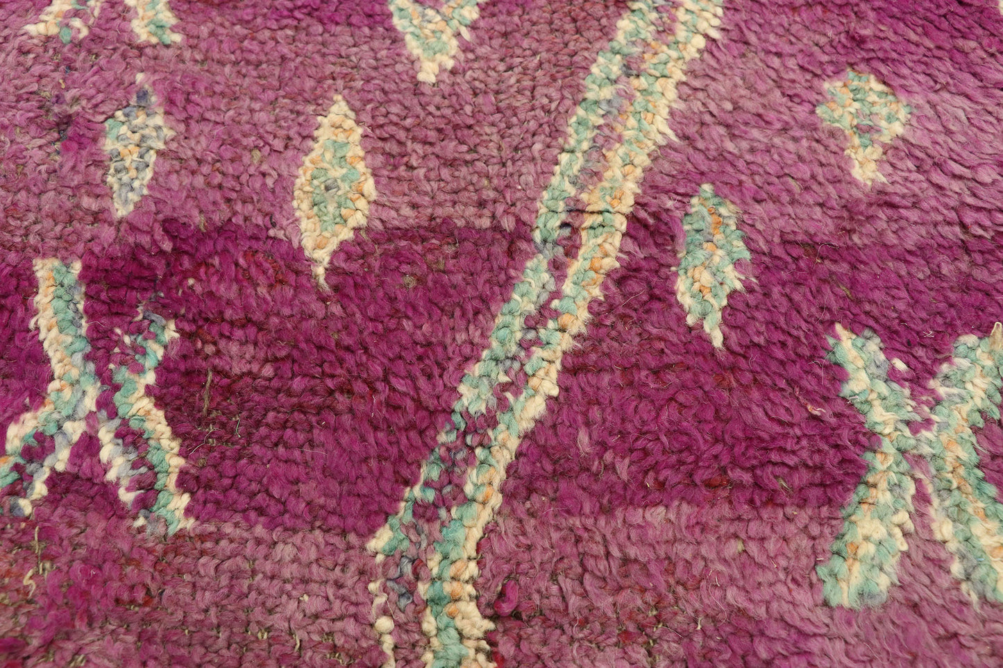 6 x 10 Vintage Moroccan Rug 20992