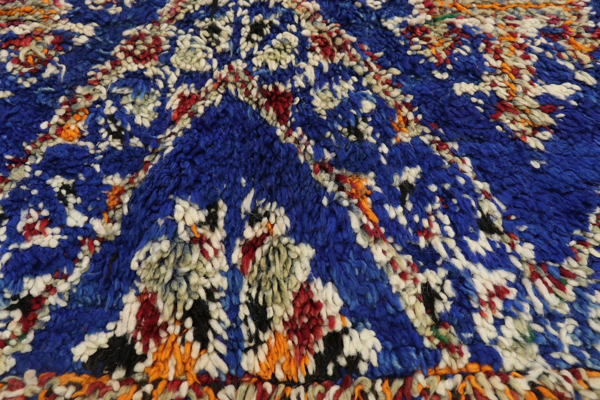 7 x 12 Vintage Moroccan Rug 21007