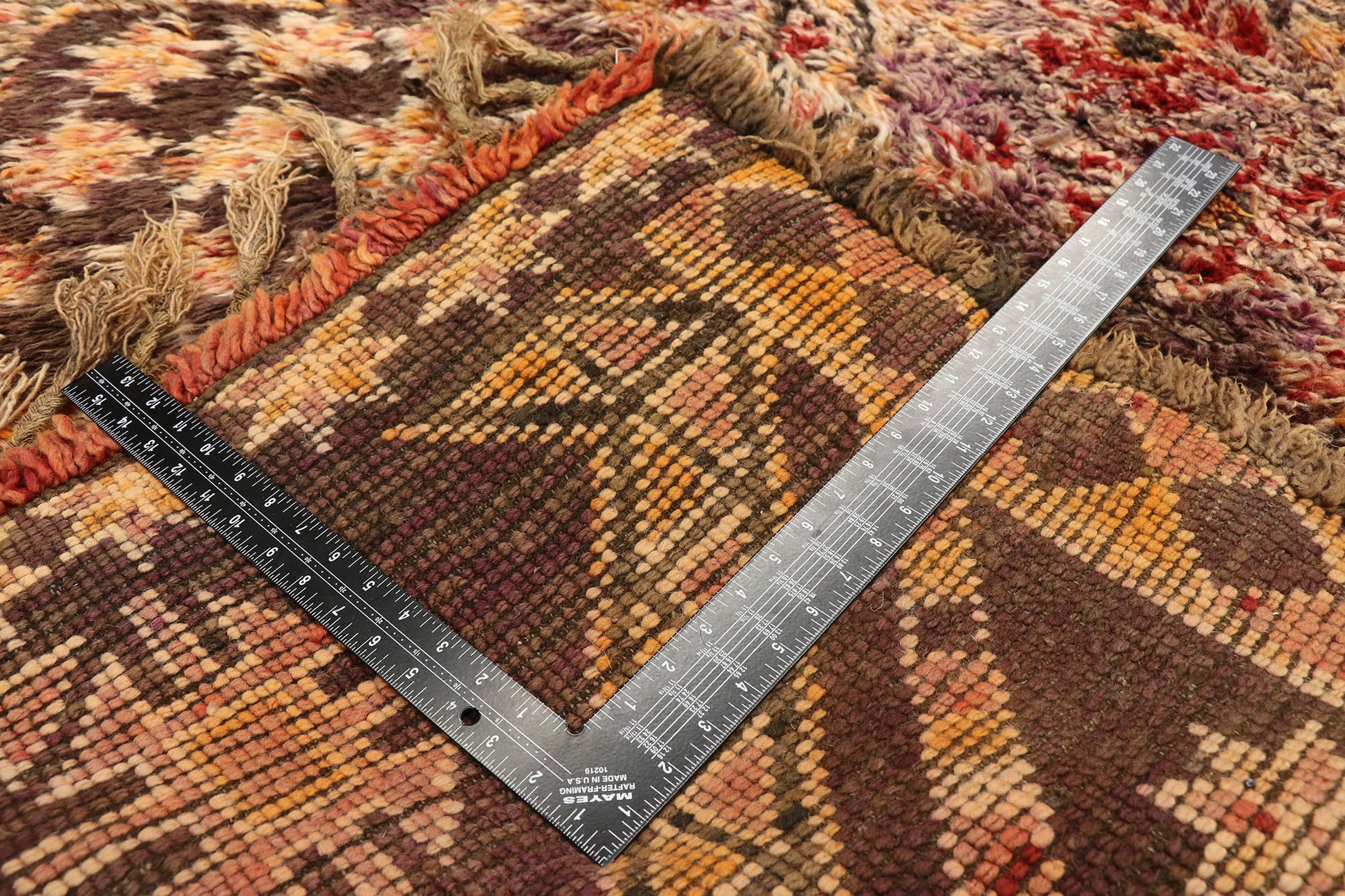 7 x 11 Vintage Beni M'Guild Moroccan Rug 21018