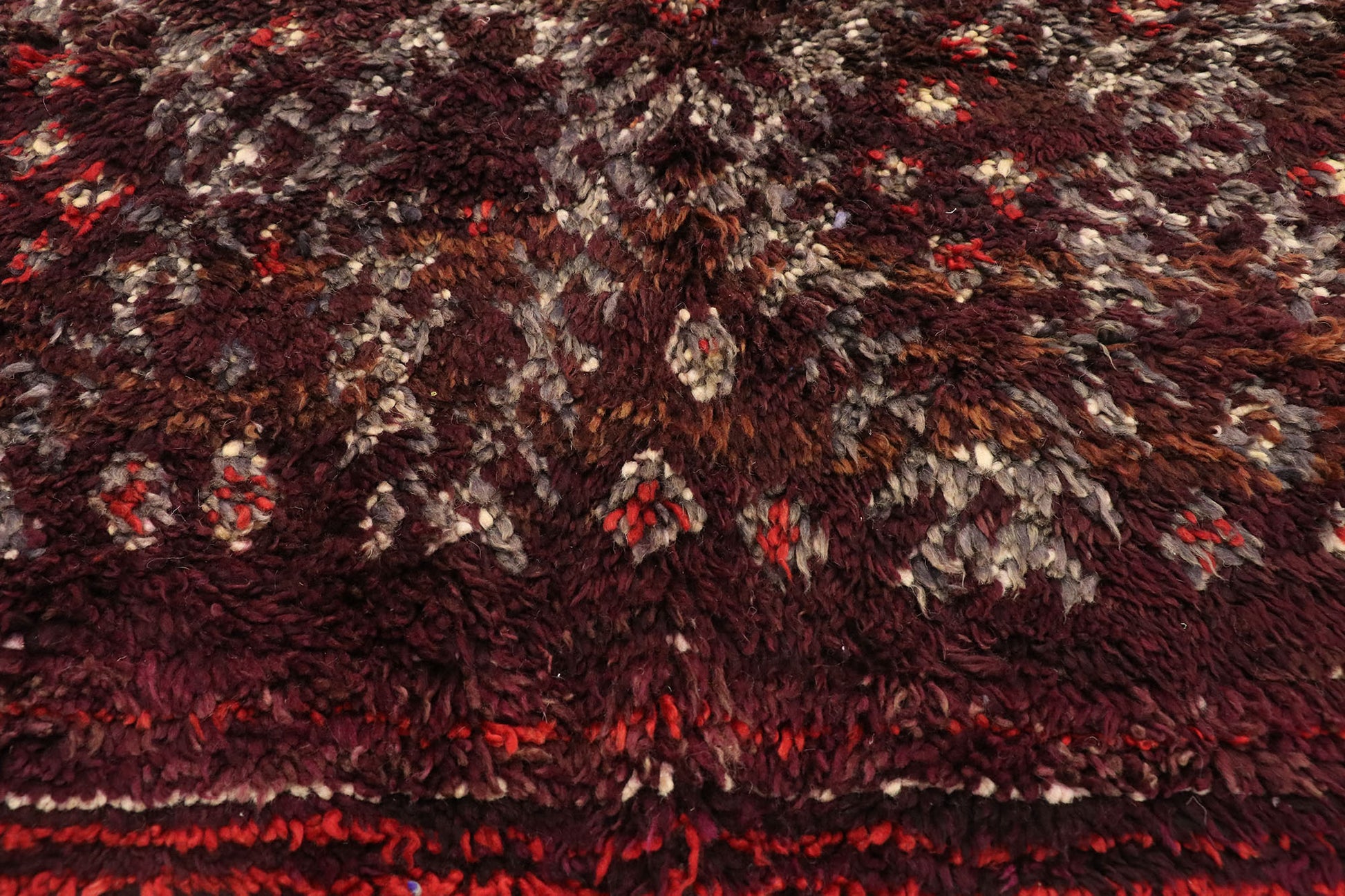 6 x 10 Vintage Moroccan Rug 21021