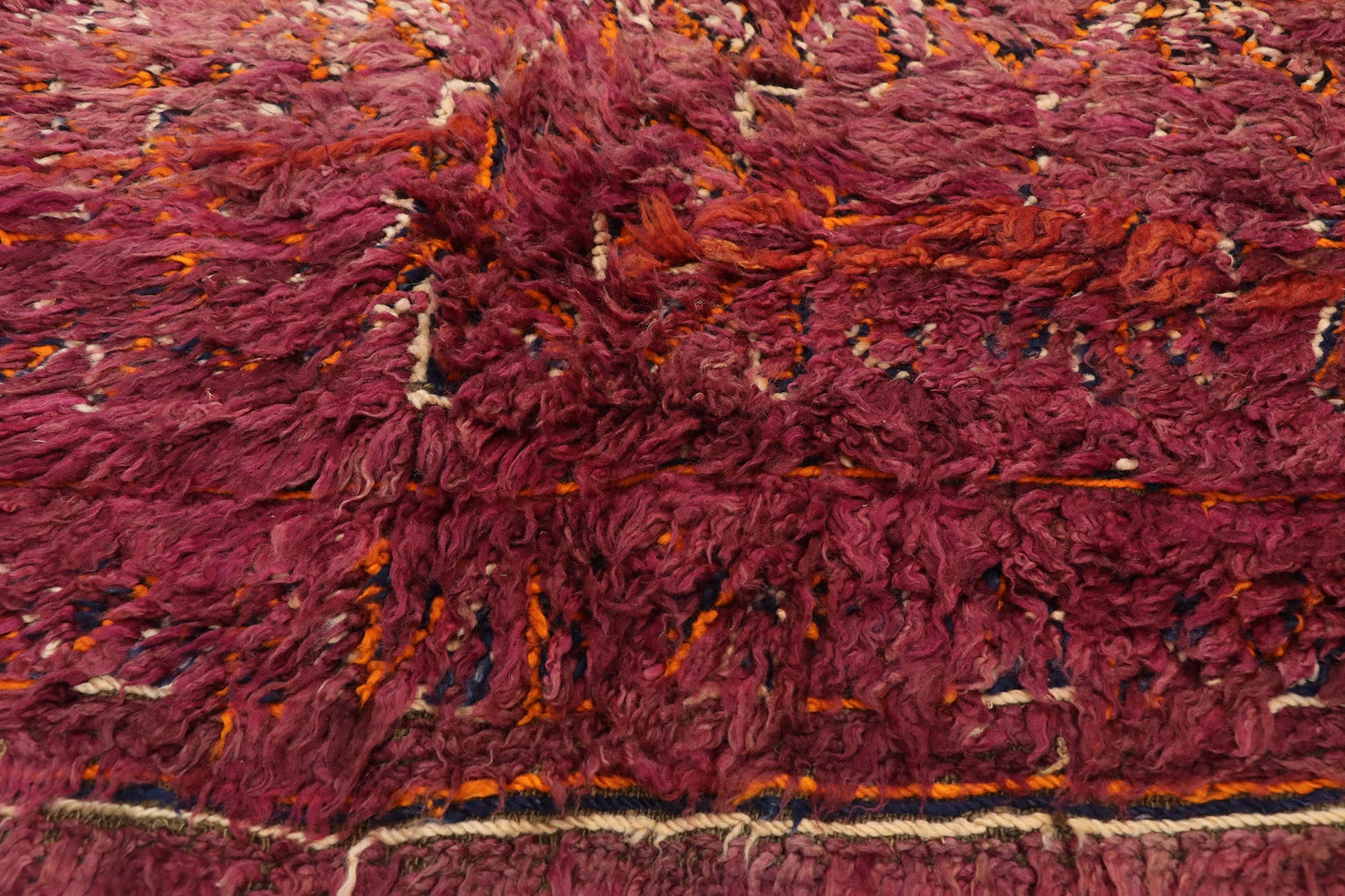 6 x 10 Vintage Berry Beni MGuild Moroccan Rug 21032