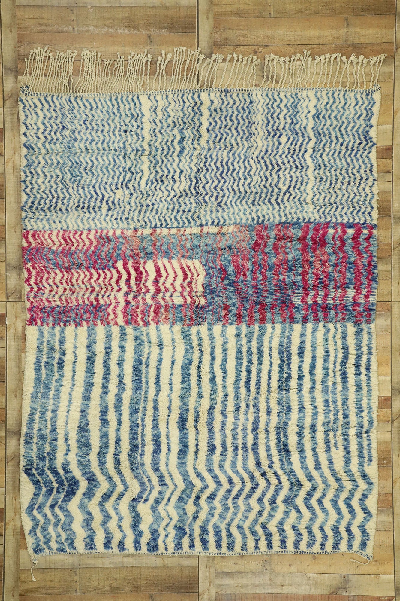 7 x 10 Contemporary Moroccan Rug 21044