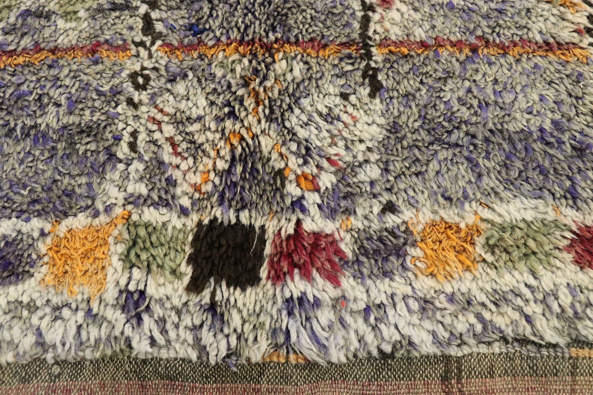 6 x 11 Vintage Moroccan Rug 21057