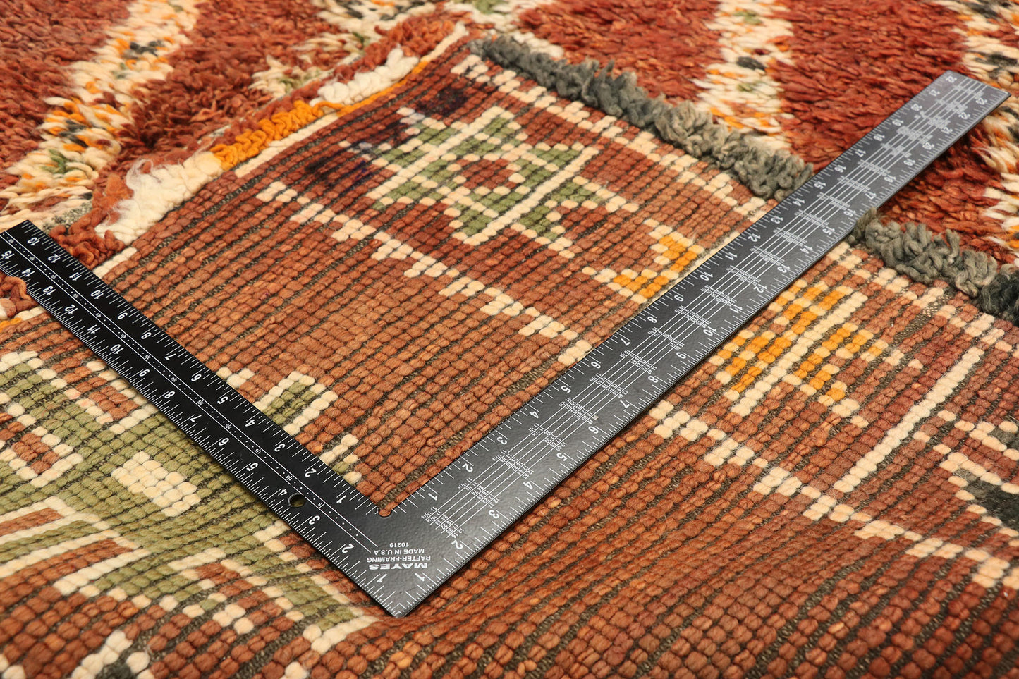6 x 9 Vintage Beni M'Guild Moroccan Rug 21062