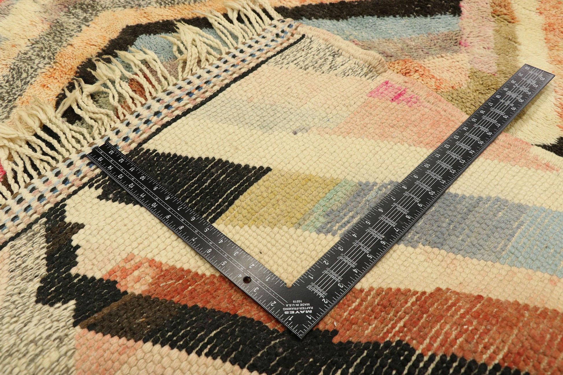 10 x 13 Contemporary Moroccan Rug 21077