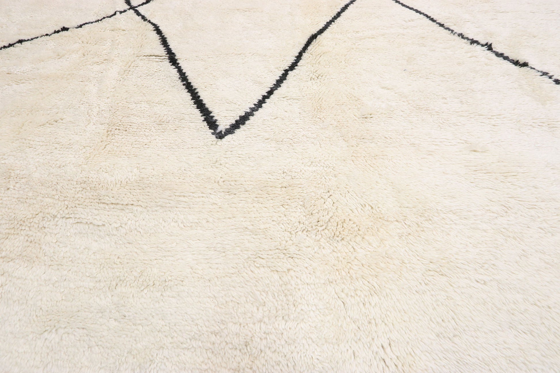 17 x 20 Contemporary Oversized Moroccan Rug 21086