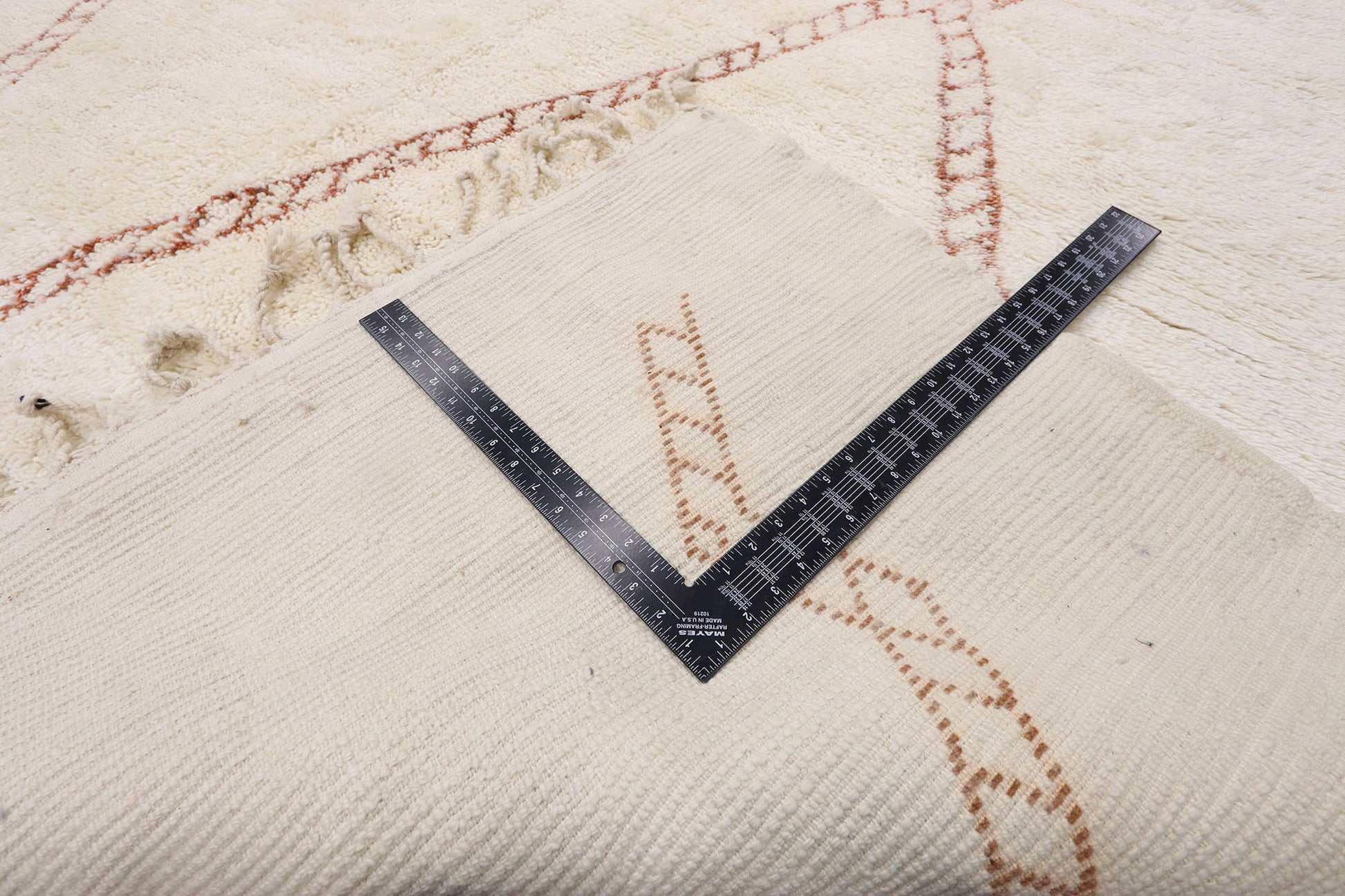 17 x 21 Contemporary Oversized Moroccan Rug 21090