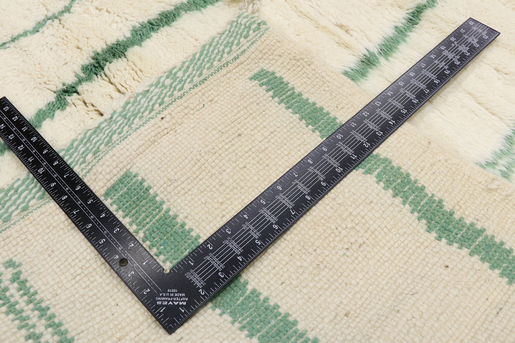 9 x 12 Contemporary Moroccan Rug 21122