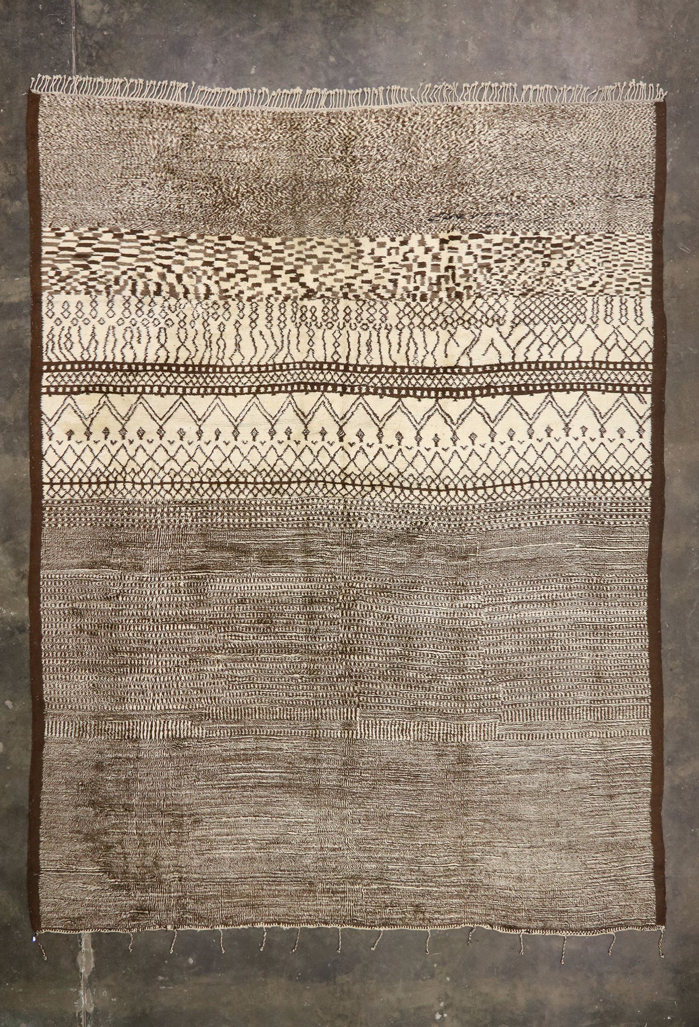 14 x 18 Contemporary Moroccan Rug 21147