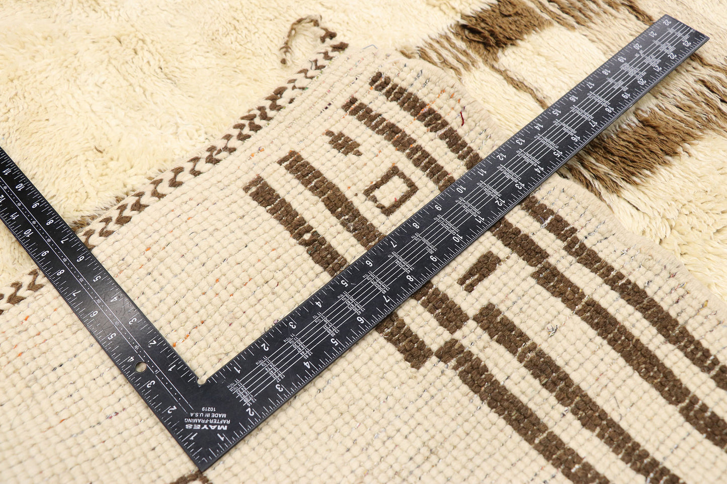 14 x 17 Authentic Large Moroccan Rug 21154