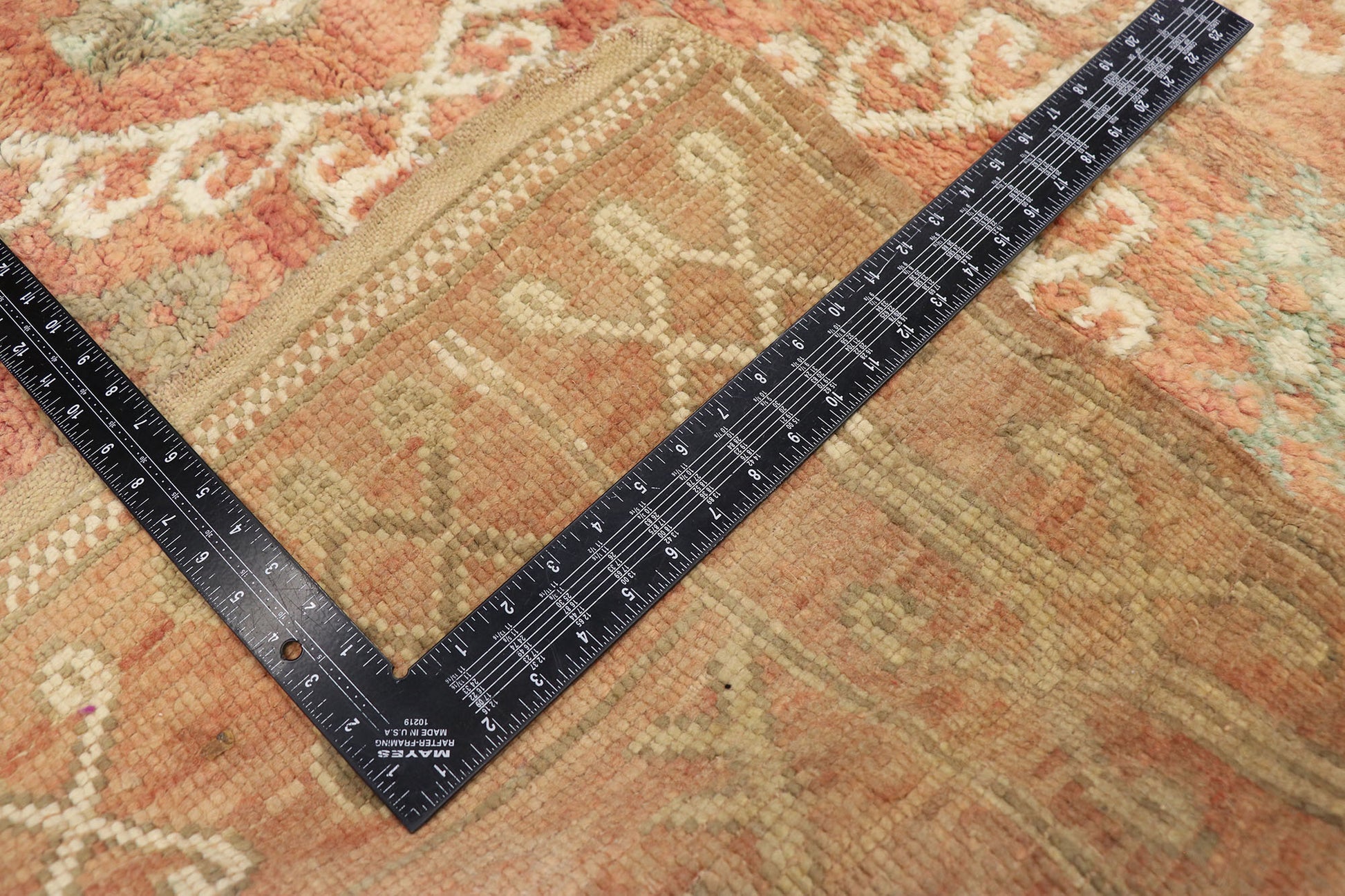 6 x 9 Vintage Beni MGuild Moroccan Rug 21246