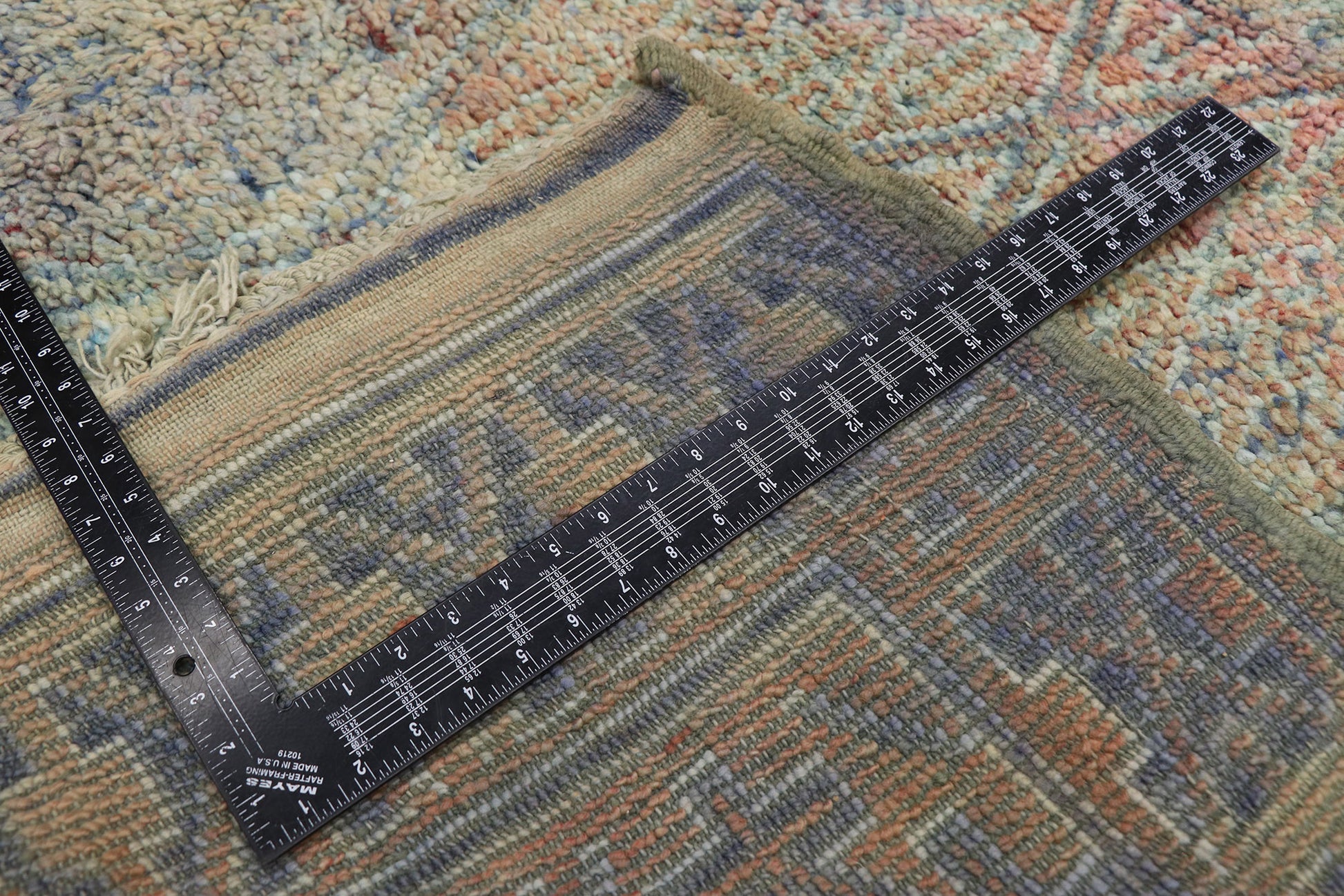 7 x 11 Vintage Moroccan Rug 21248