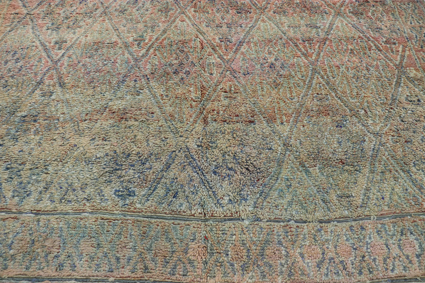7 x 11 Vintage Moroccan Rug 21248