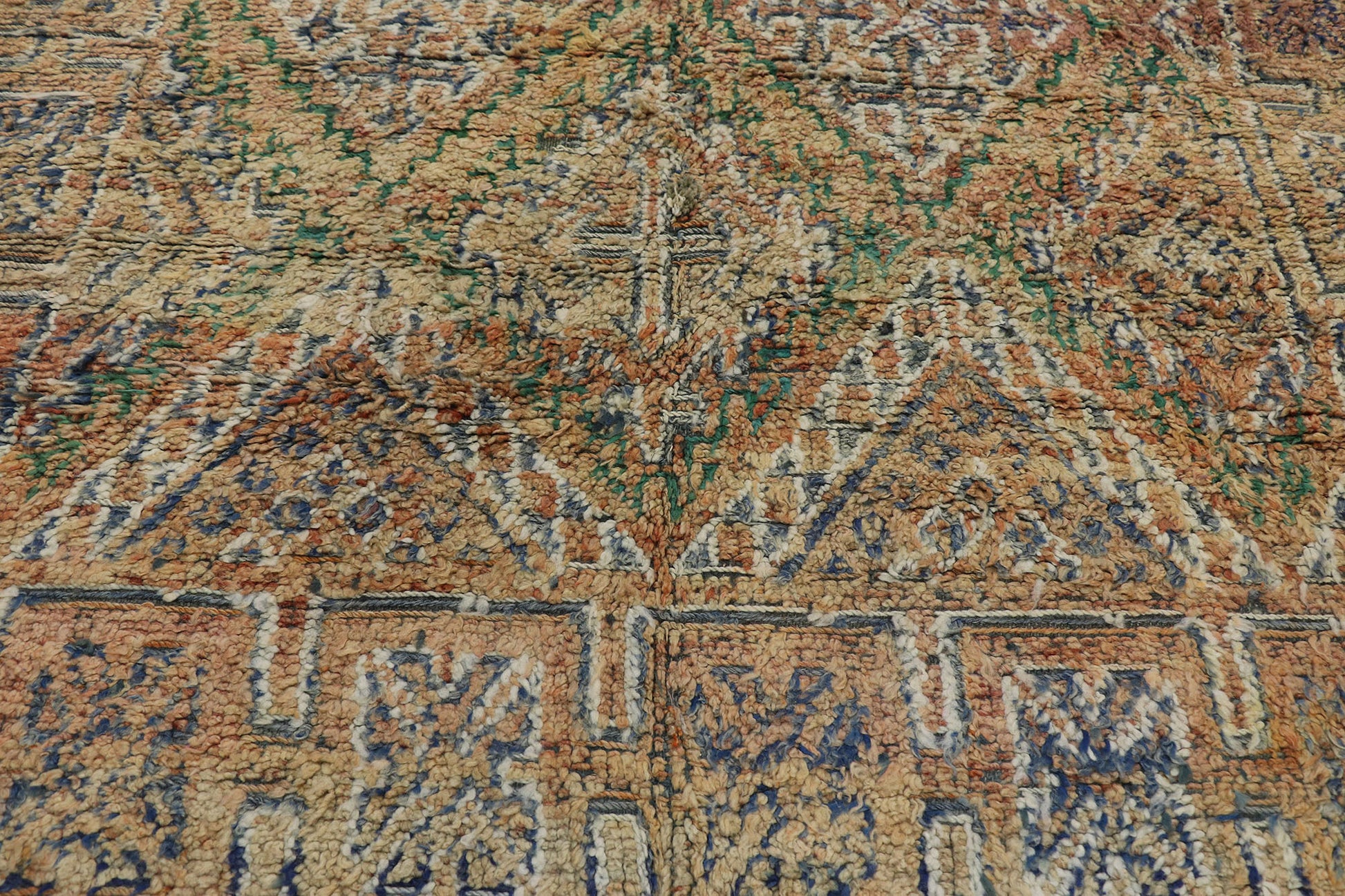 6 x 10 Vintage Beni MGuid Moroccan Rug 21249