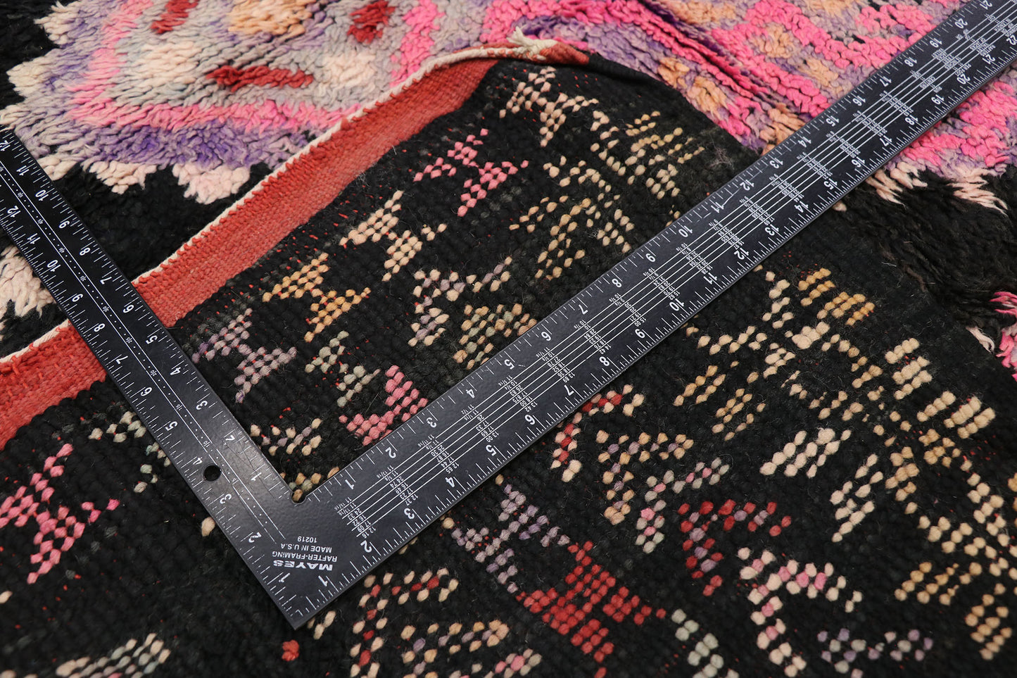 5 x 6 Vintage Boujad Moroccan Rug 21258