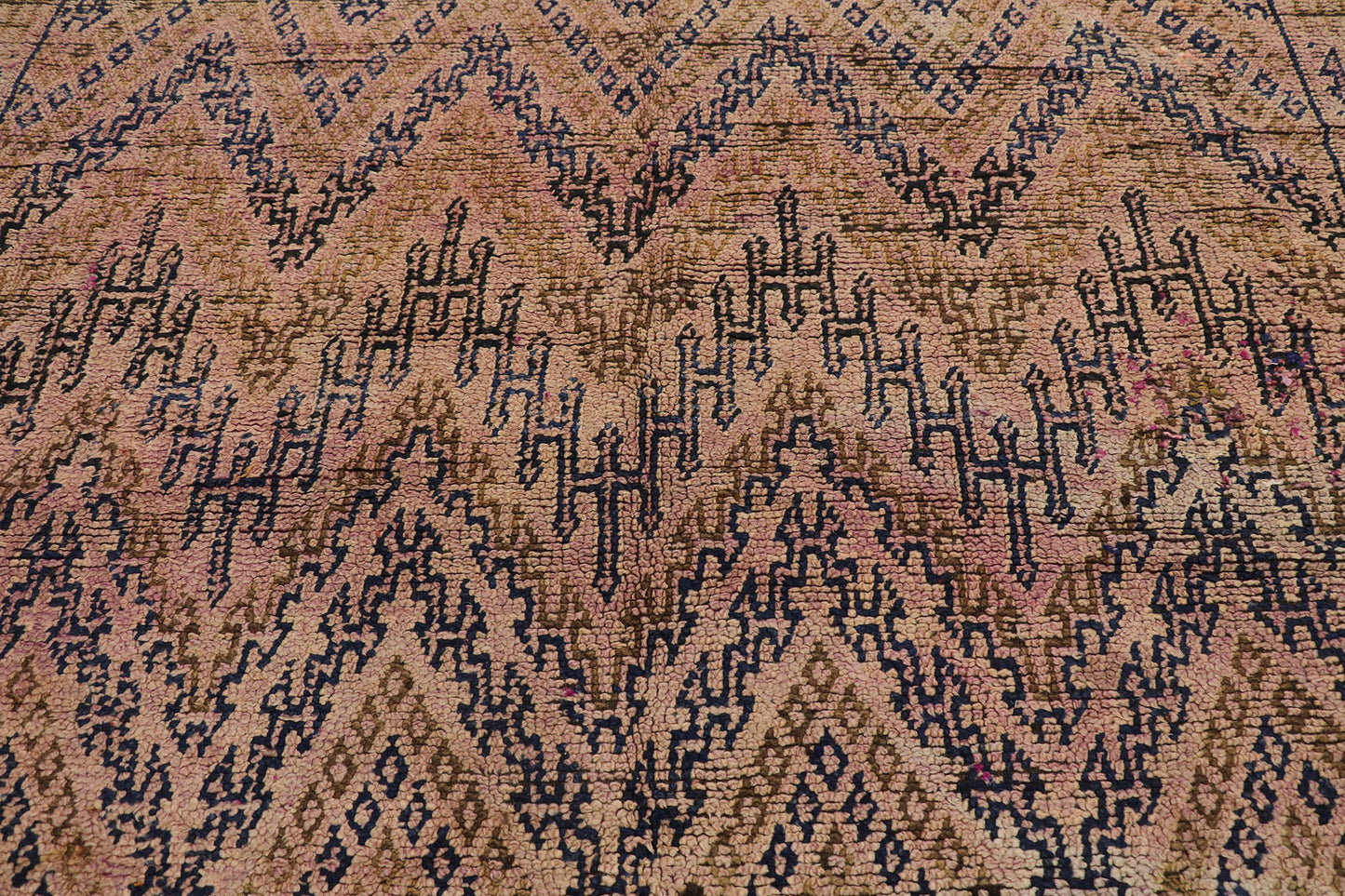 6 x 7 Vintage Moroccan Rug 21260