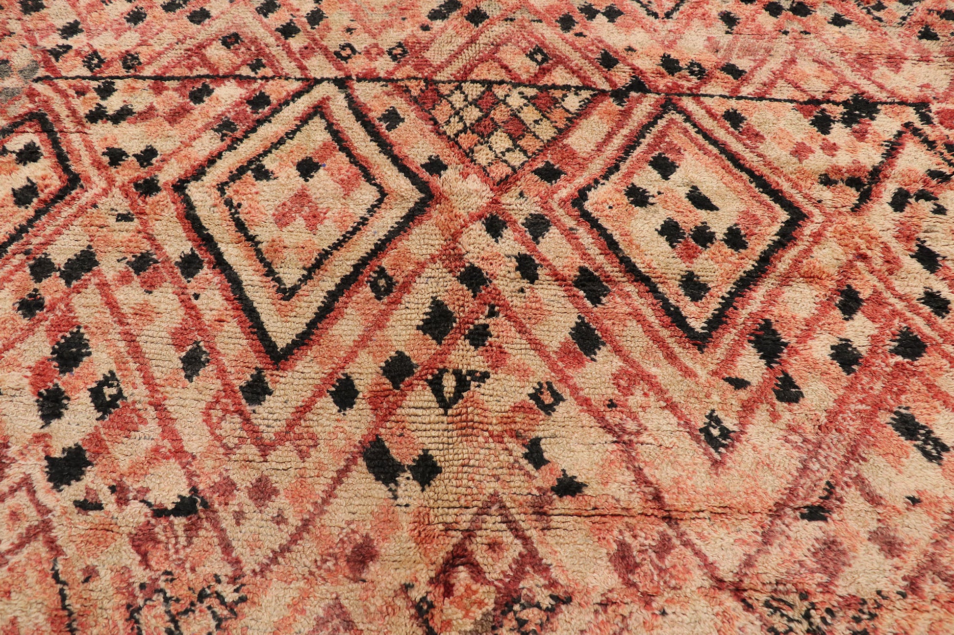 7 x 10 Vintage Moroccan Boujad Rug 21265