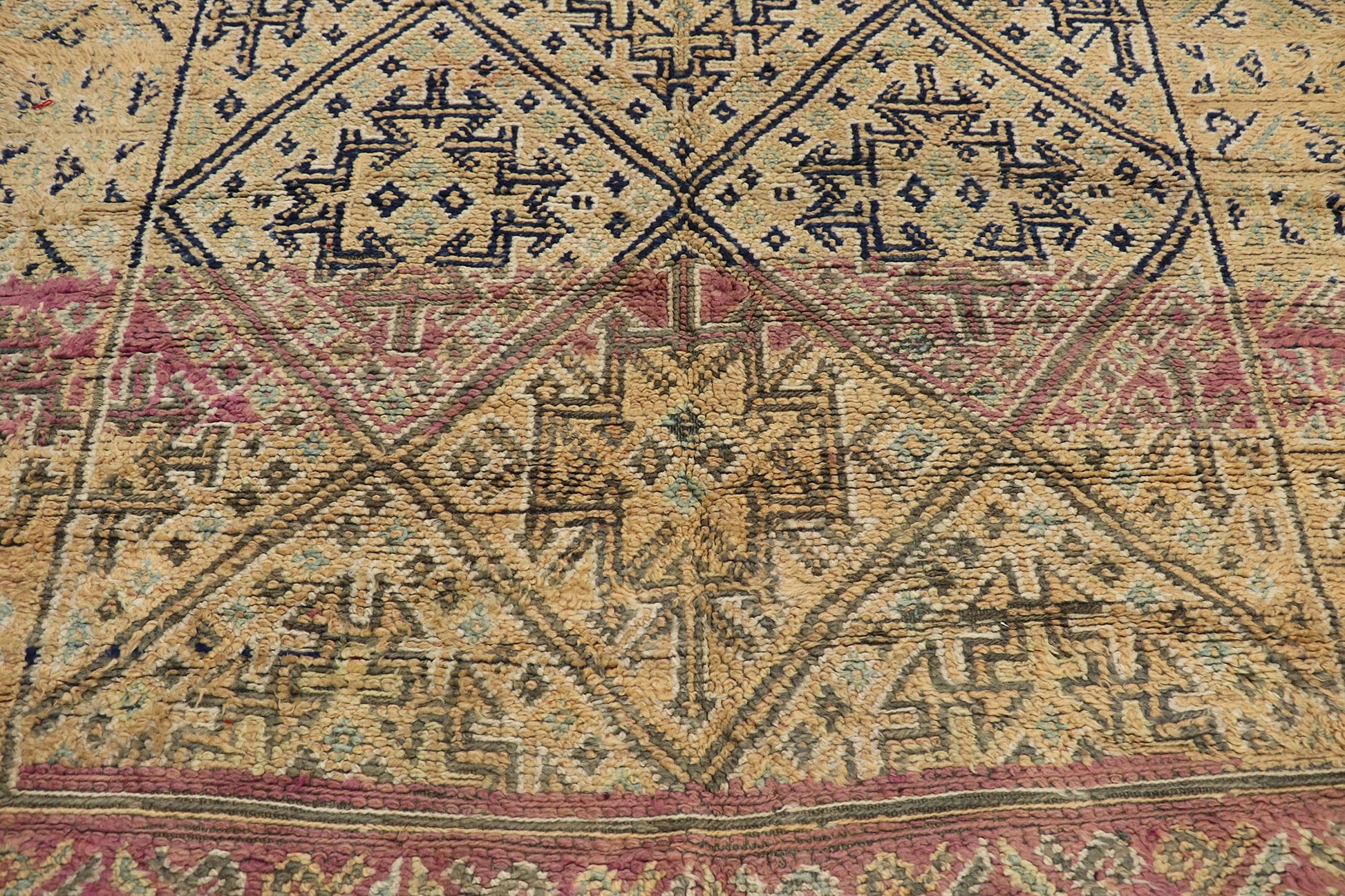 6 x 8 Vintage Zayane Moroccan Rug 21289