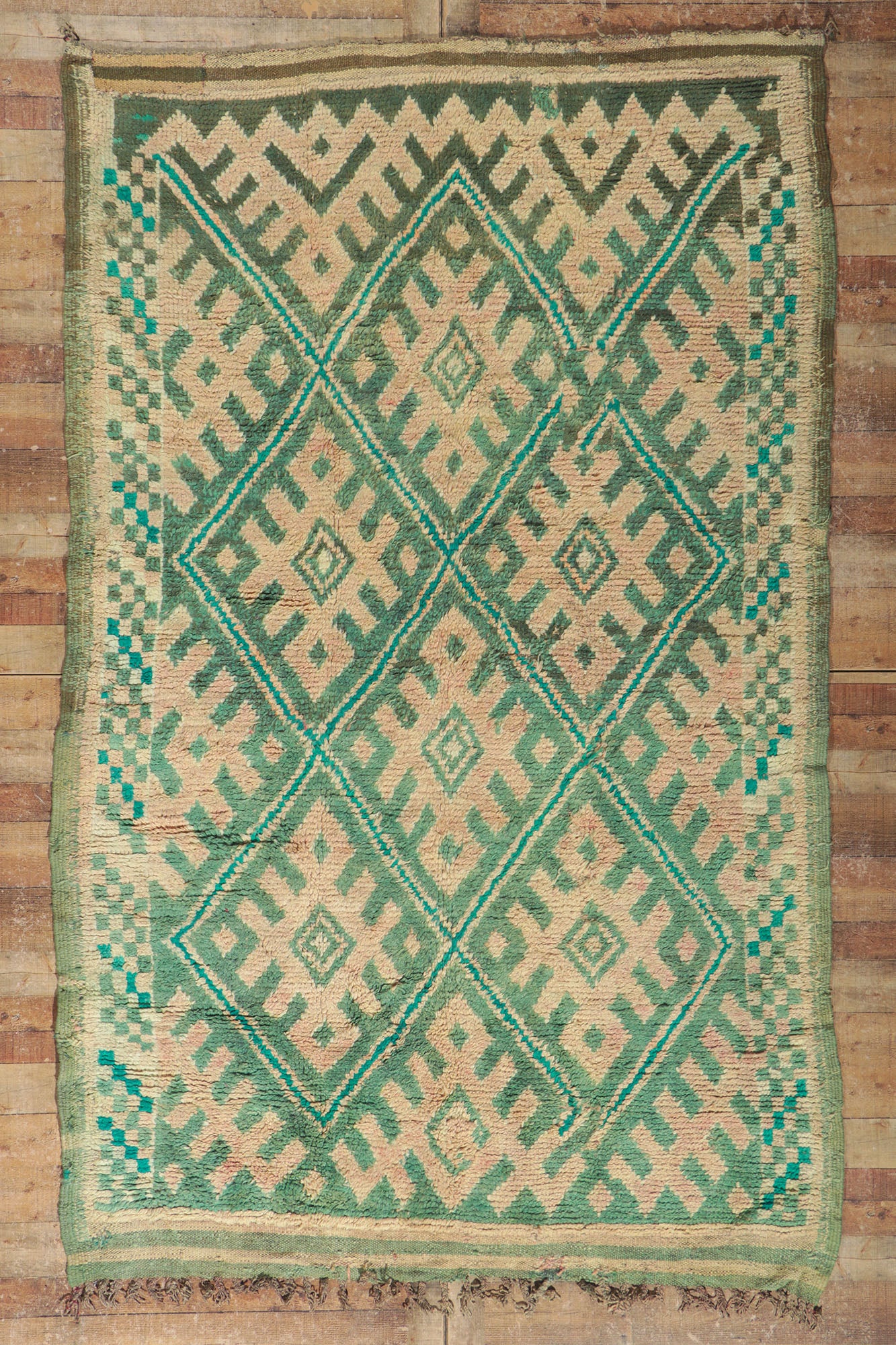 6 x 10 Vintage Moroccan Rug 21297