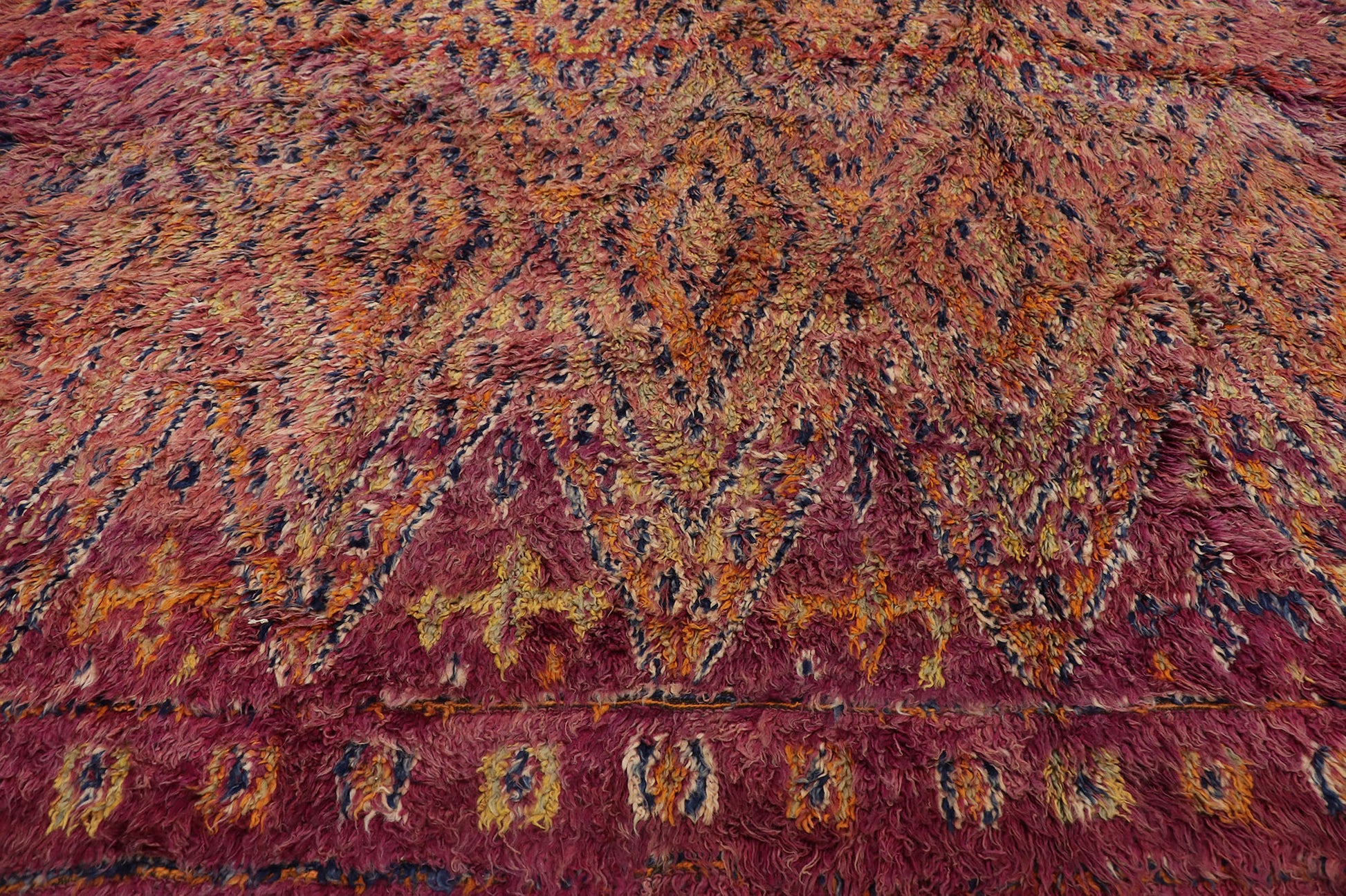 7 x 9 Vintage Beni MGuild Moroccan Rug 21312