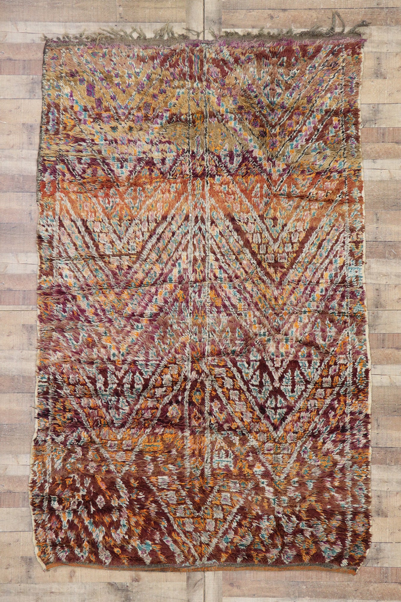 6 x 9 Vintage Moroccan Rug 21342