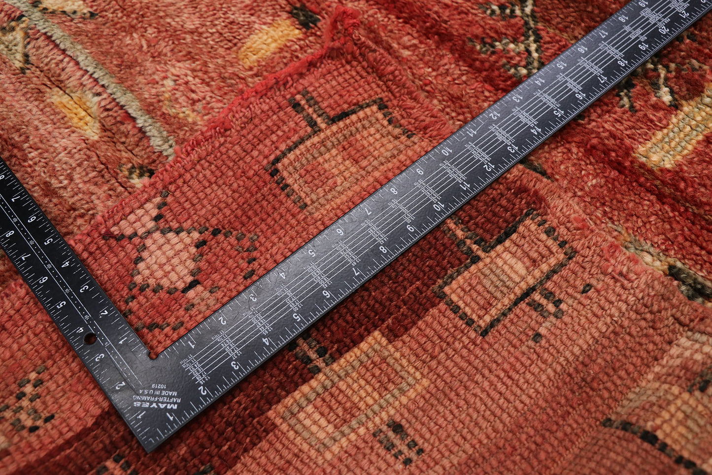 6 x 7 Vintage Boujad Moroccan Rug 21345