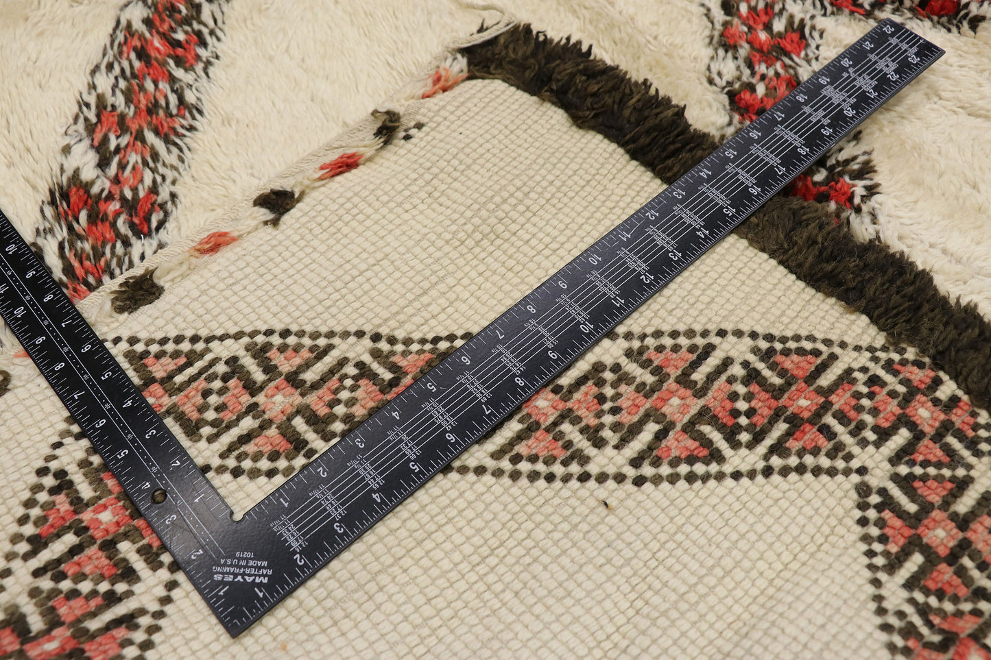 7 x 13 Vintage Moroccan Beni Ourain Rug 21354