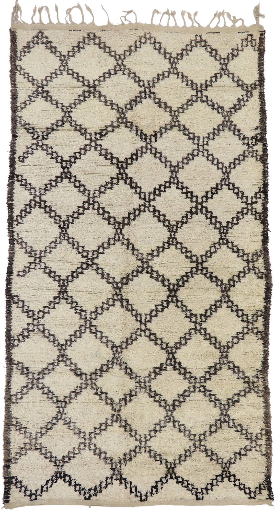 6 x 11 Vintage Moroccan Beni Ourain Rug 21366