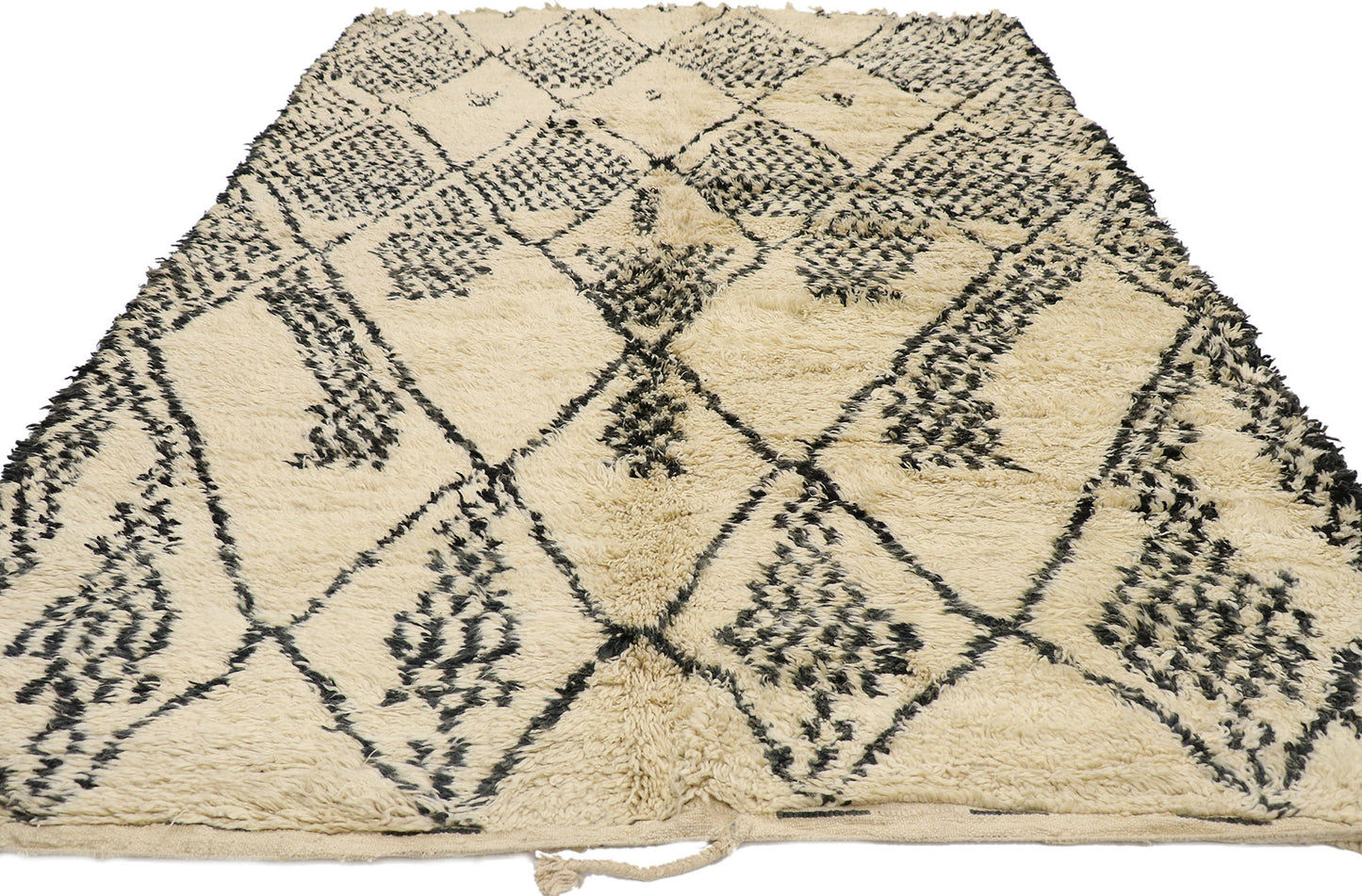 7 x 10 Vintage Moroccan Beni Ourain Rug 21368