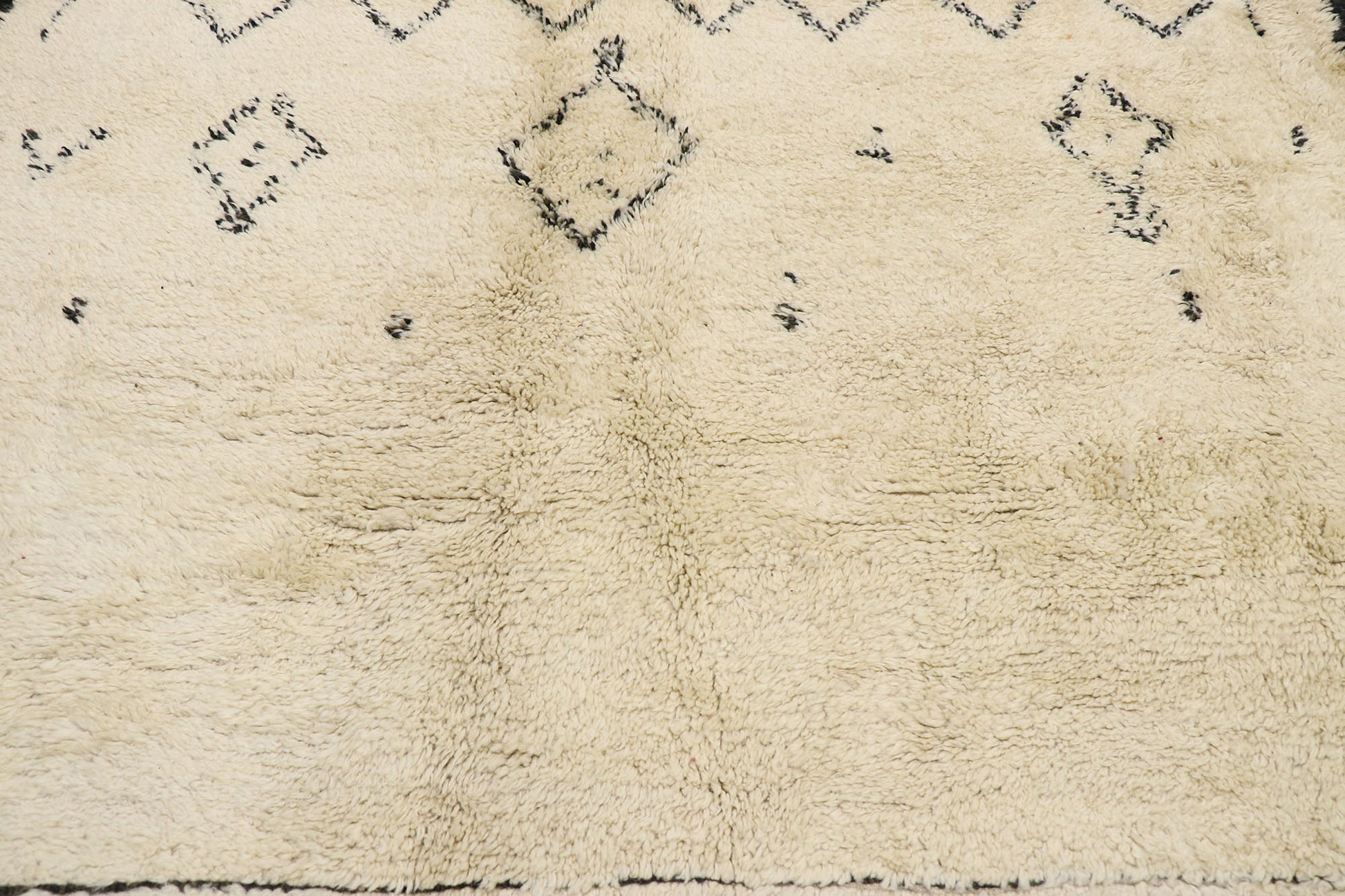 7 x 11 Vintage Moroccan Beni Ourain Rug 21376